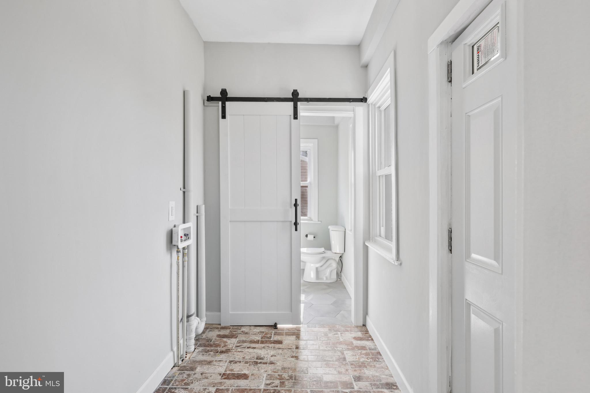 WINDSOR HILLS - Residential