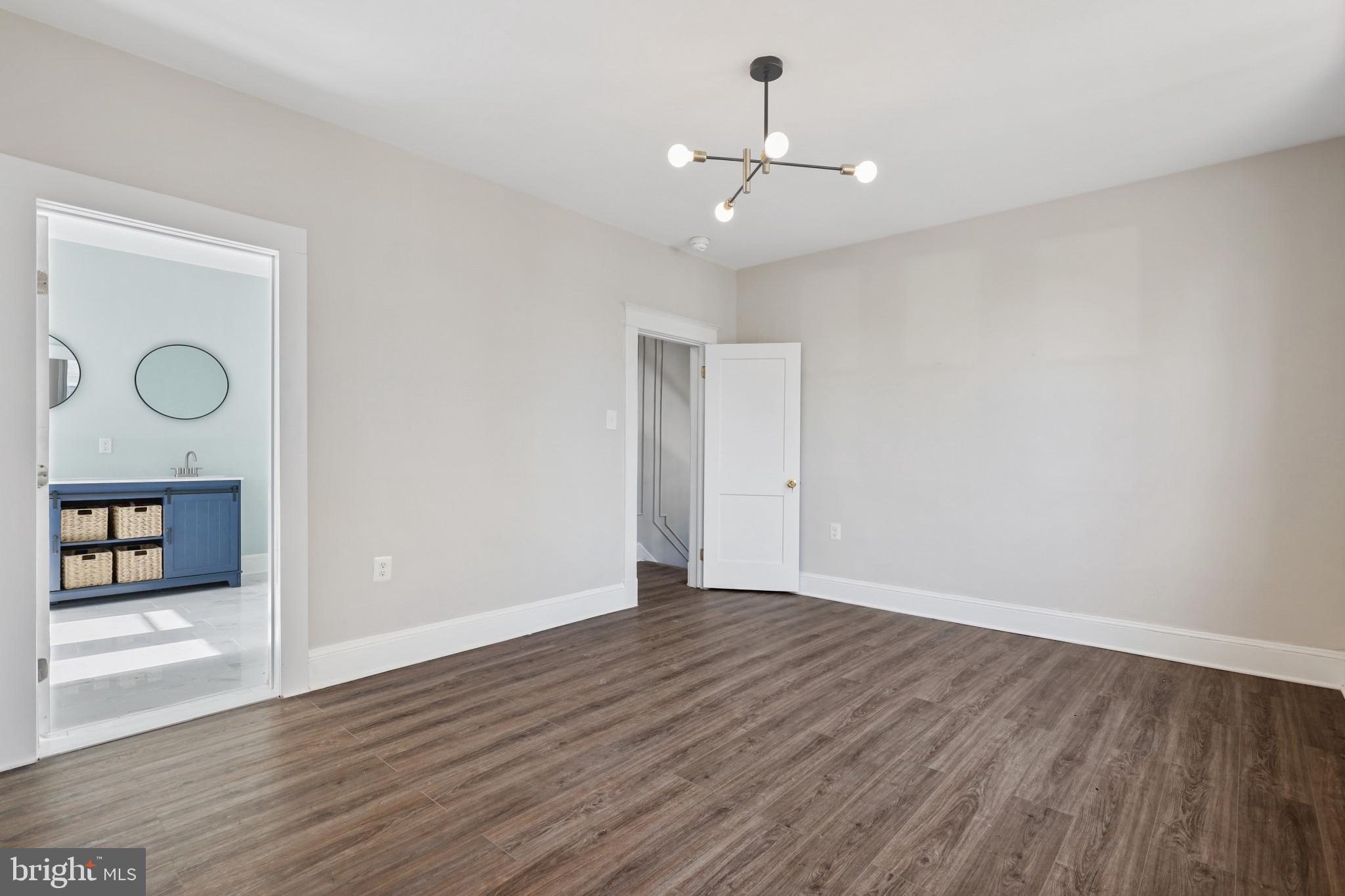 WINDSOR HILLS - Residential