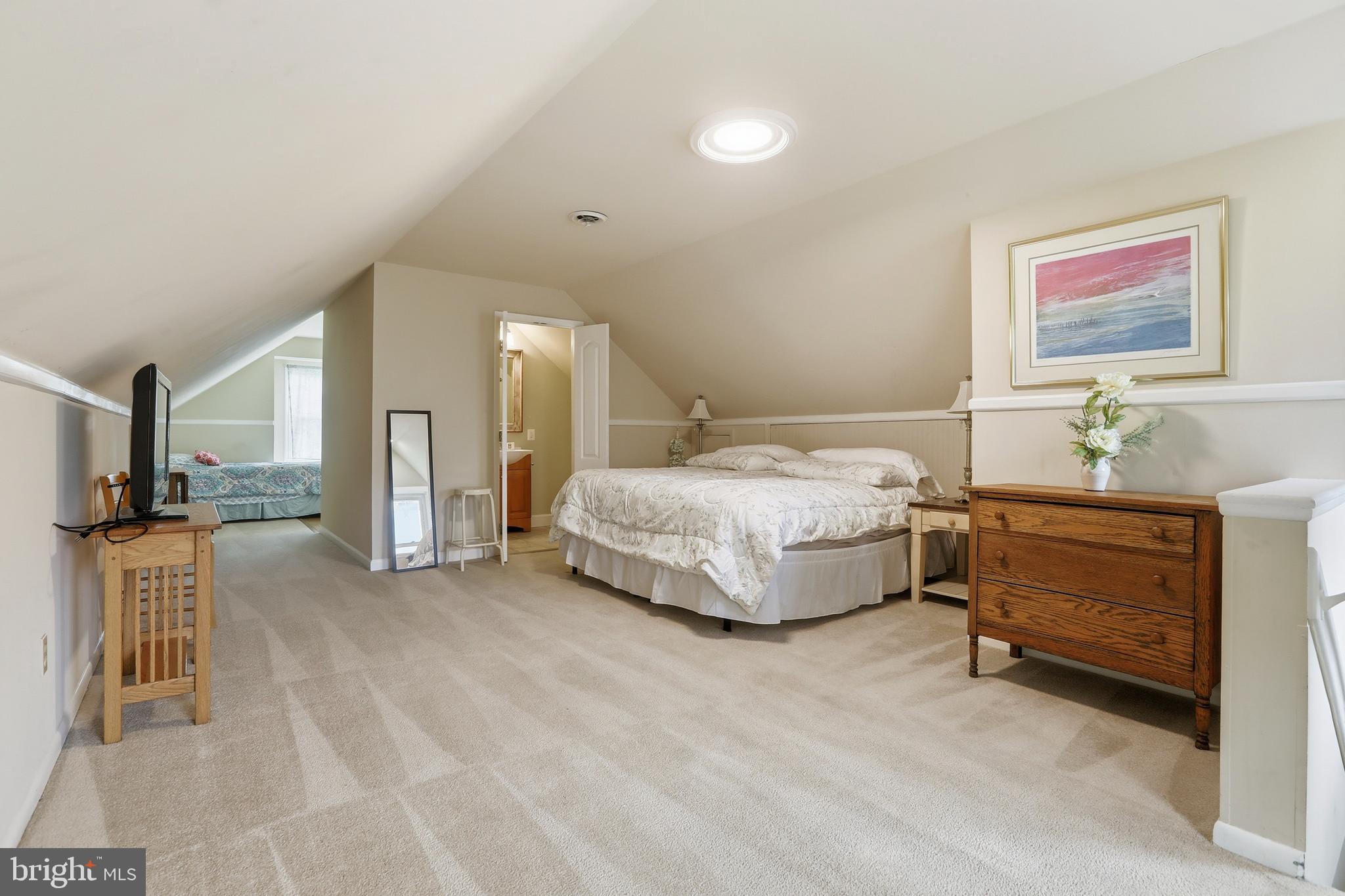 CATONSVILLE MANOR - Residential Lease