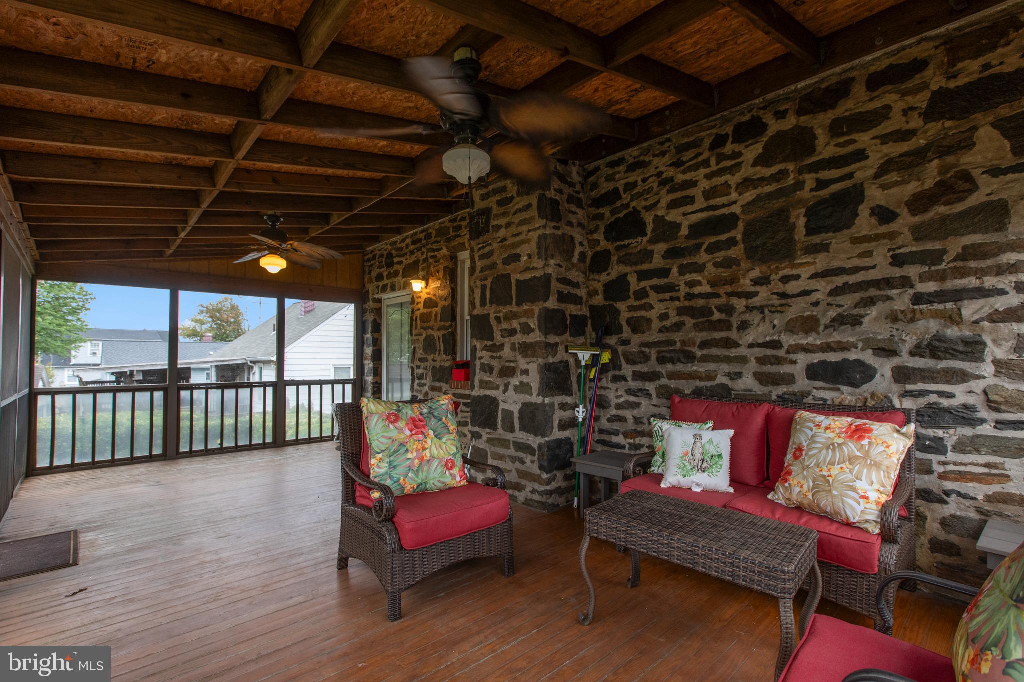 CATONSVILLE MANOR - Residential Lease