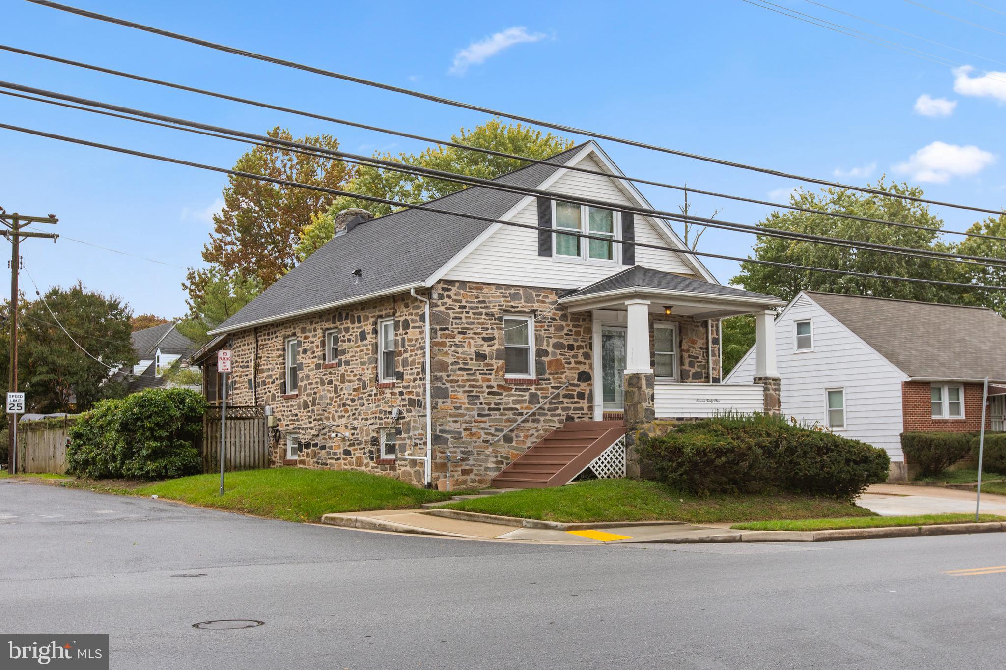 1141 INGLESIDE AVENUE