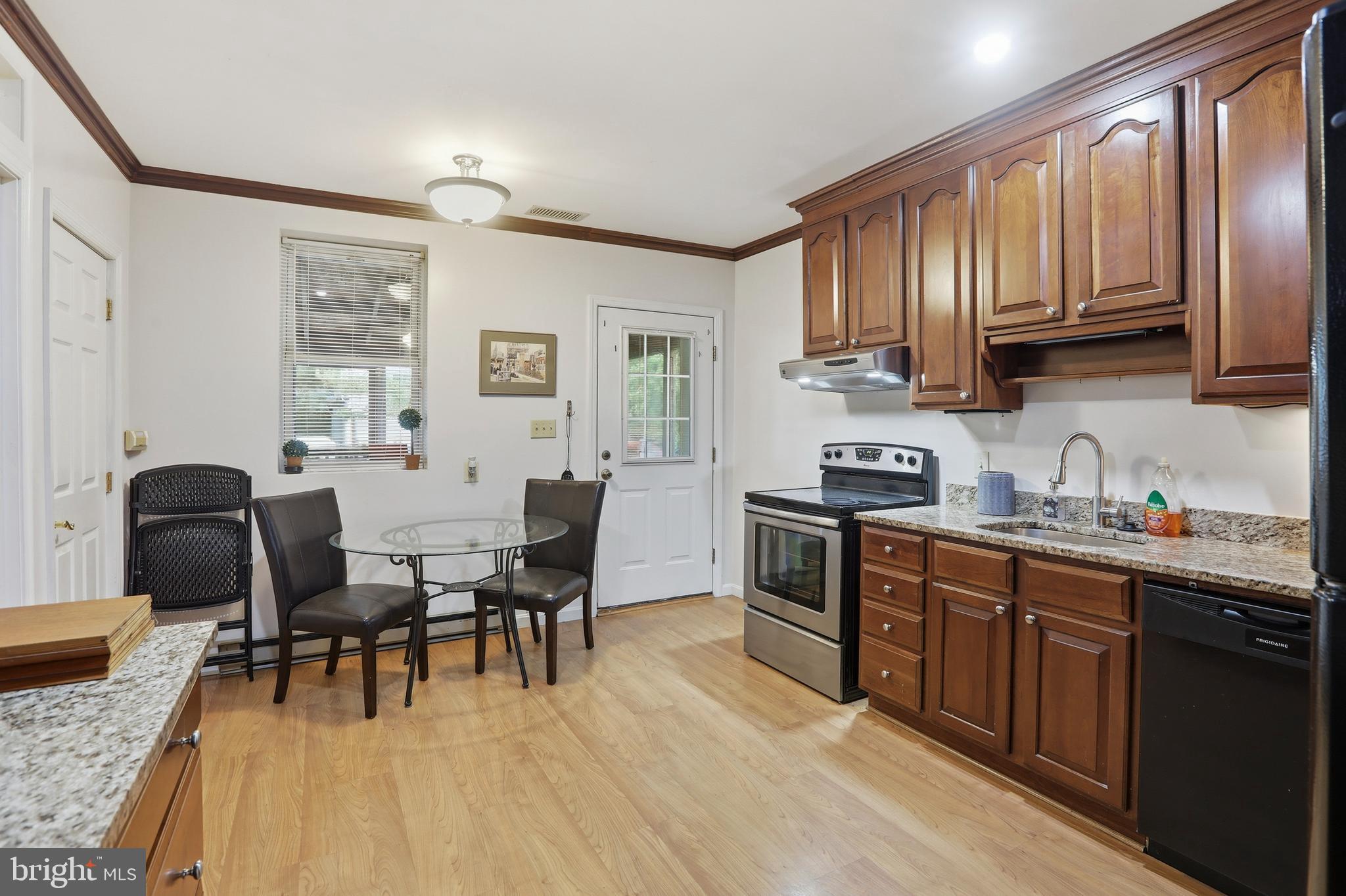 CATONSVILLE MANOR - Residential Lease