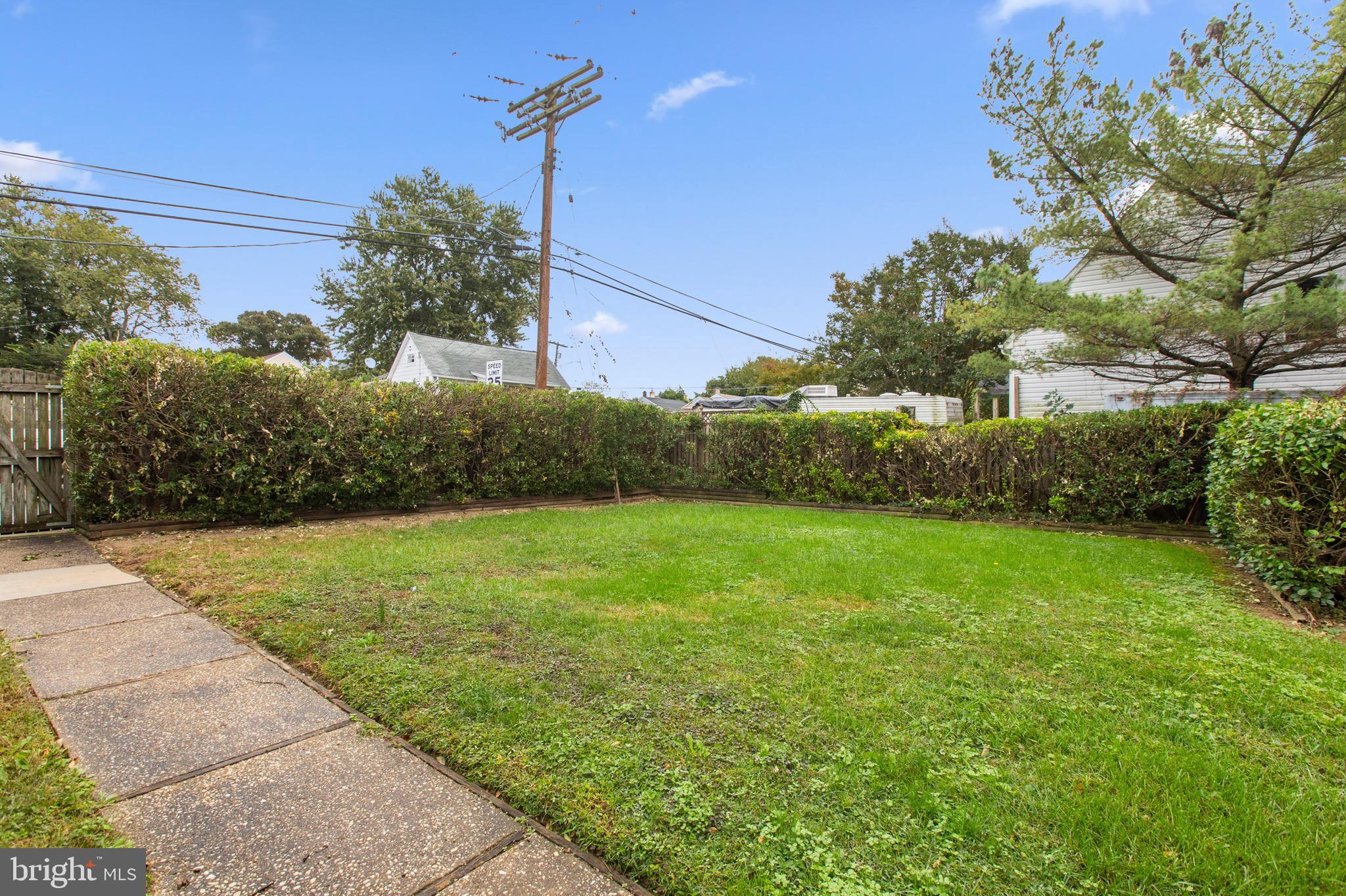 CATONSVILLE MANOR - Residential Lease