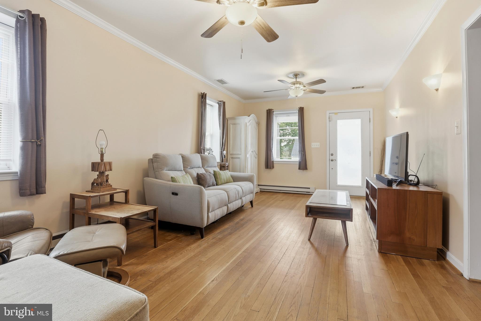 CATONSVILLE MANOR - Residential Lease