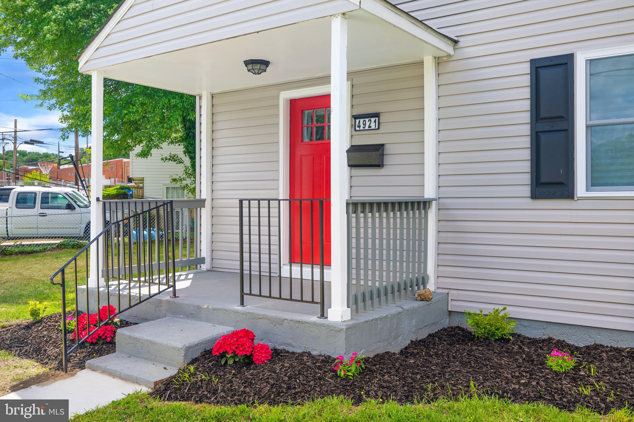 NEWTON VILLAGE - Residential