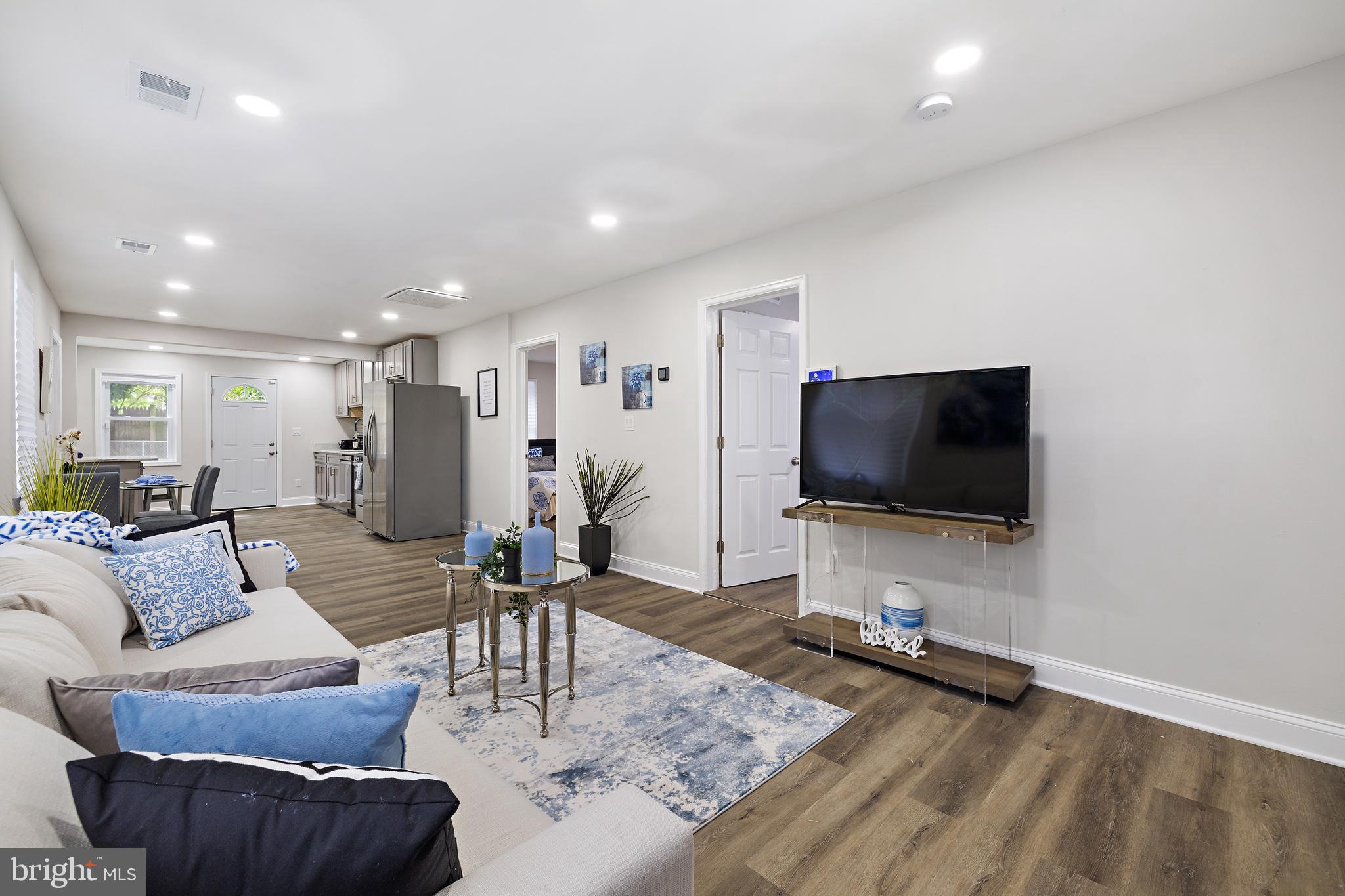 NEWTON VILLAGE - Residential