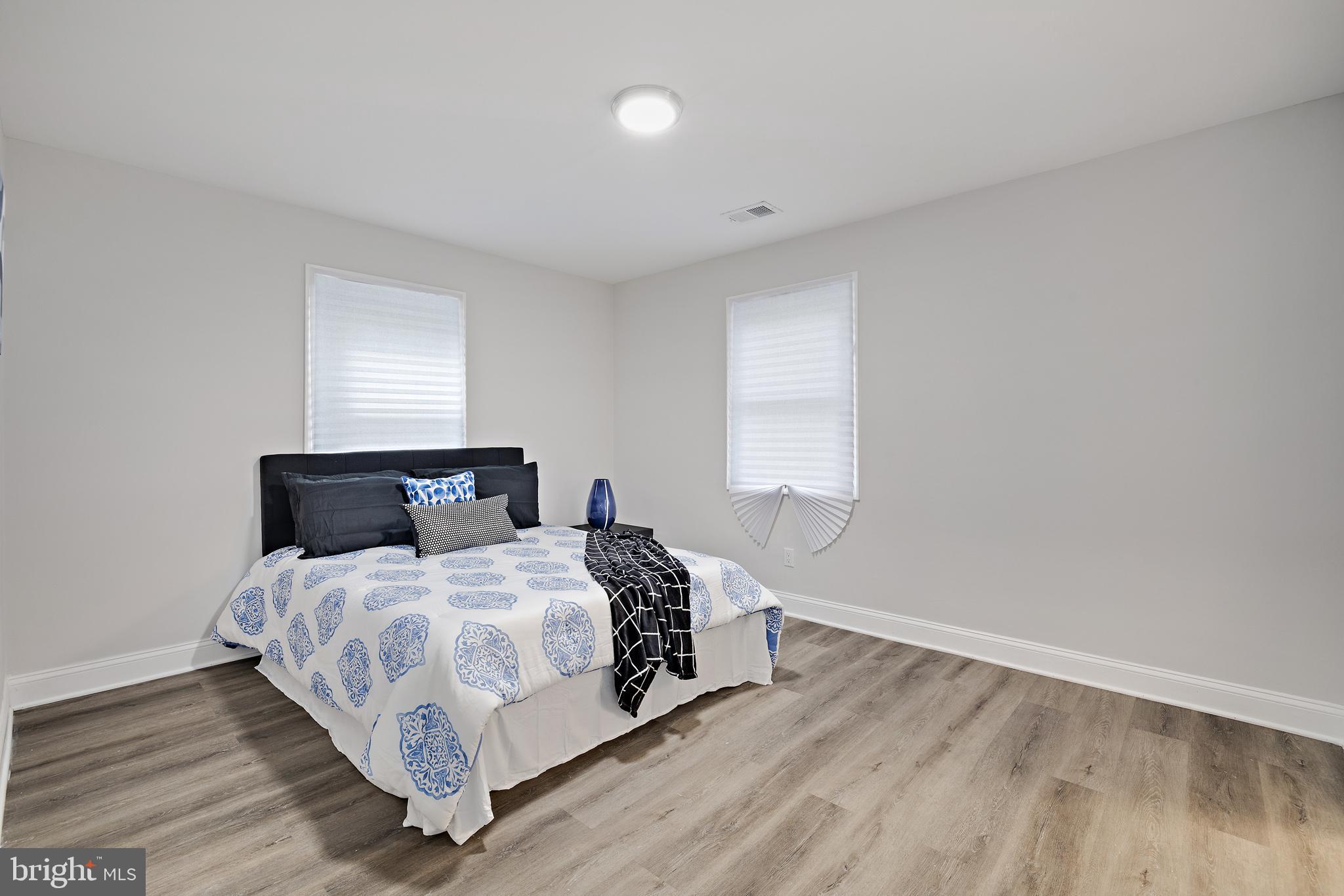 NEWTON VILLAGE - Residential