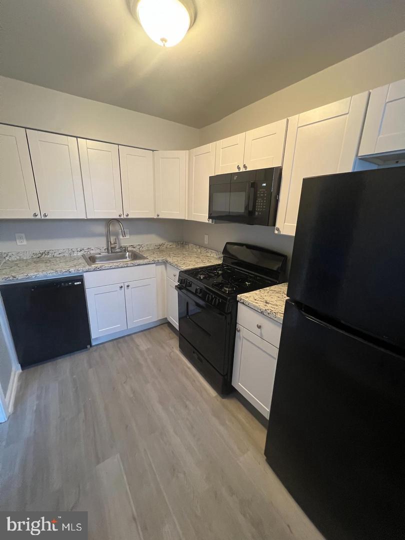 GLEN OAKS - Residential Income