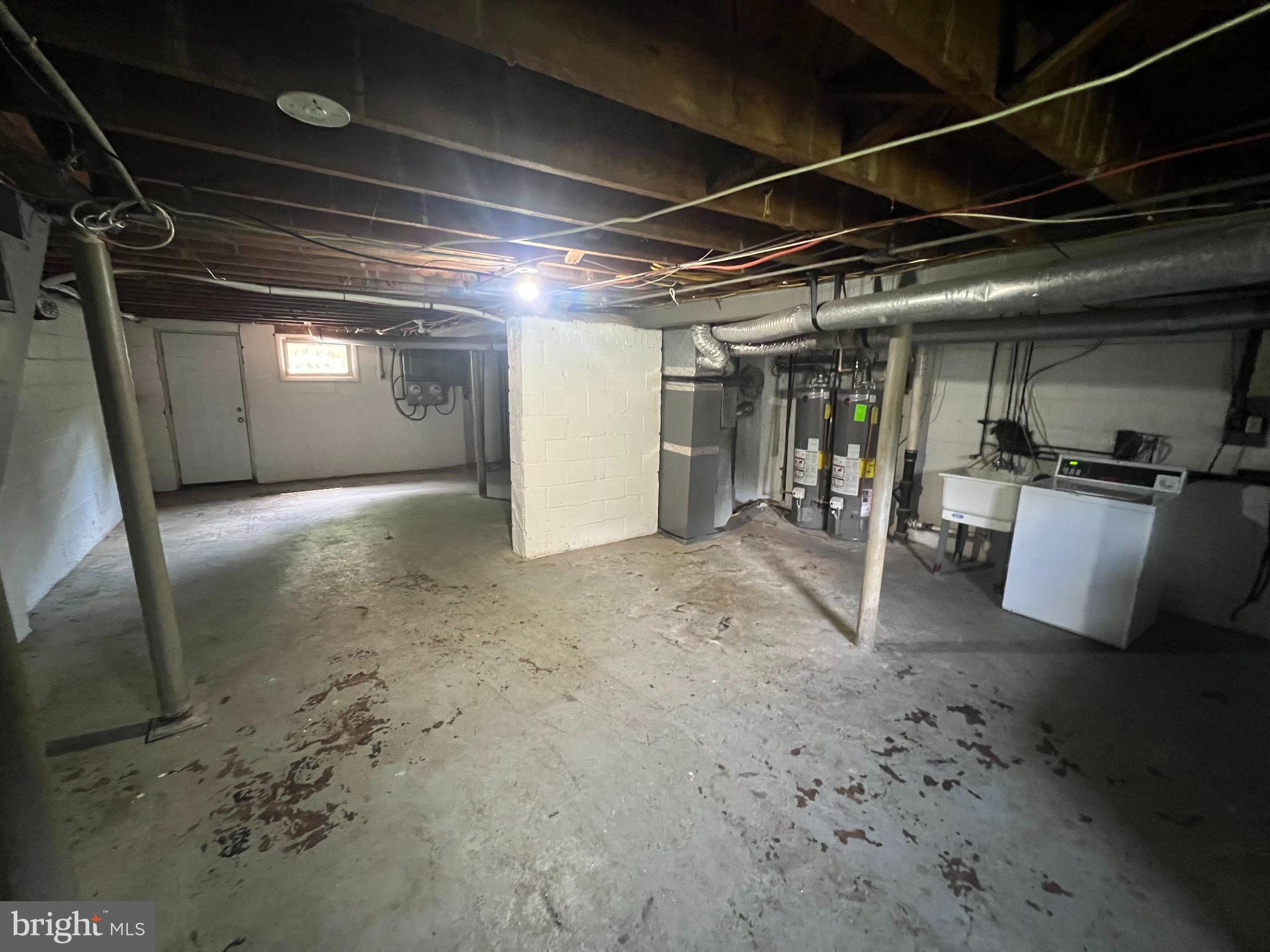 GLEN OAKS - Residential Income