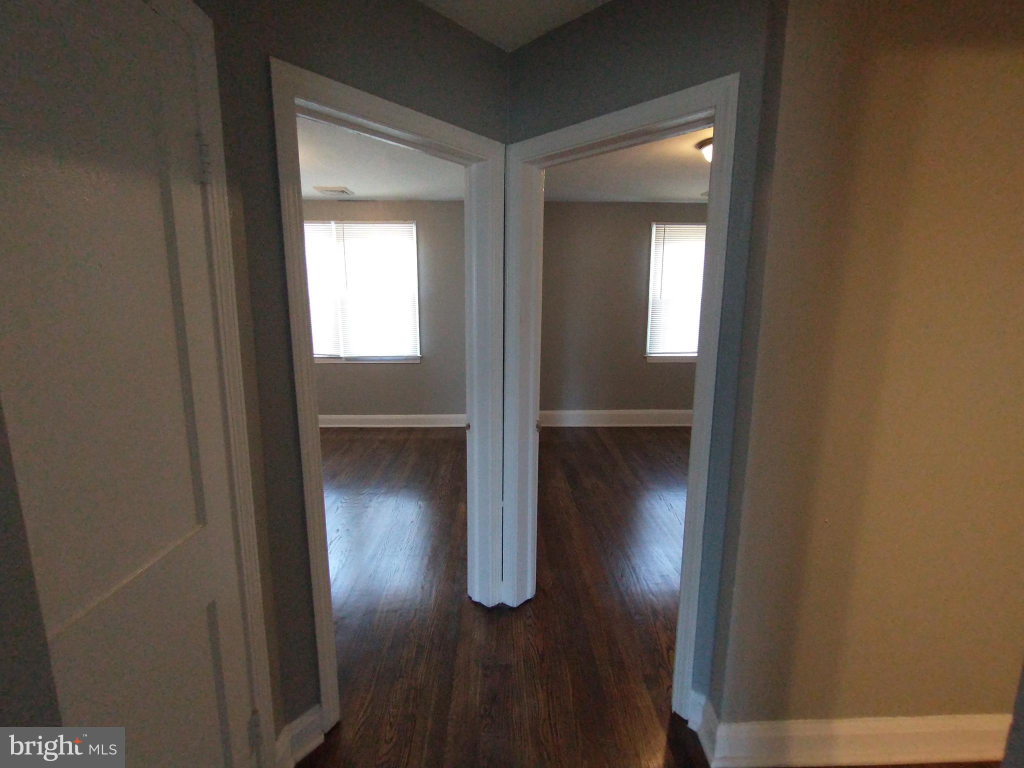 GLEN OAKS - Residential Income