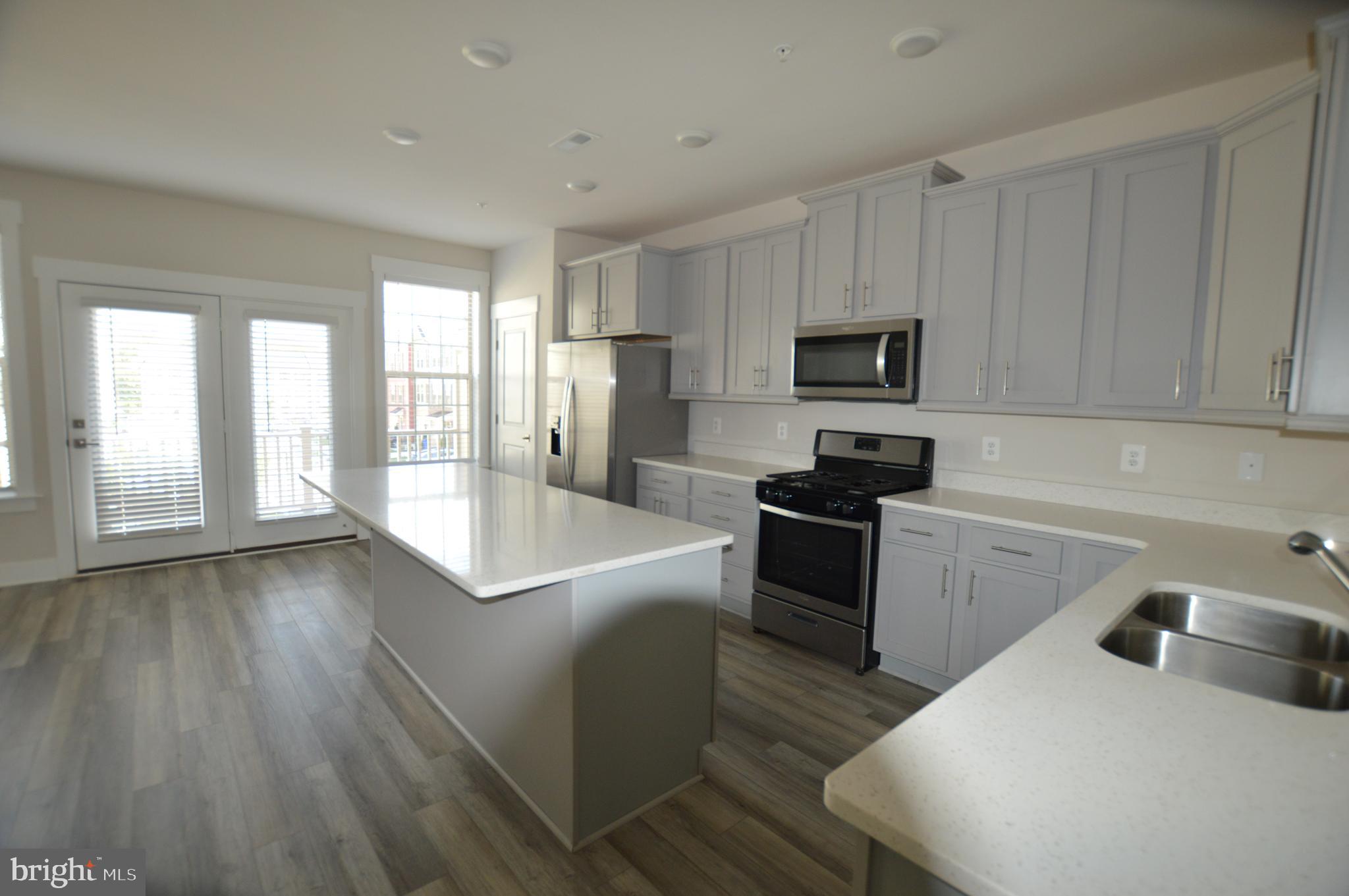 MACALLAN CROSSING - Residential Lease