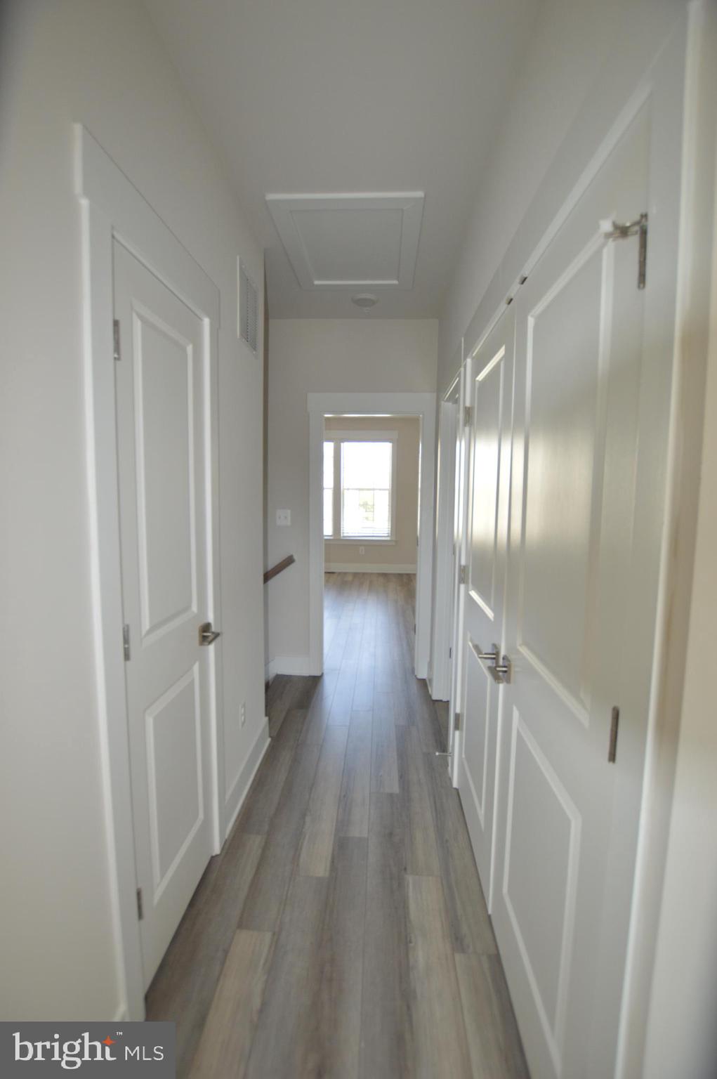 MACALLAN CROSSING - Residential Lease