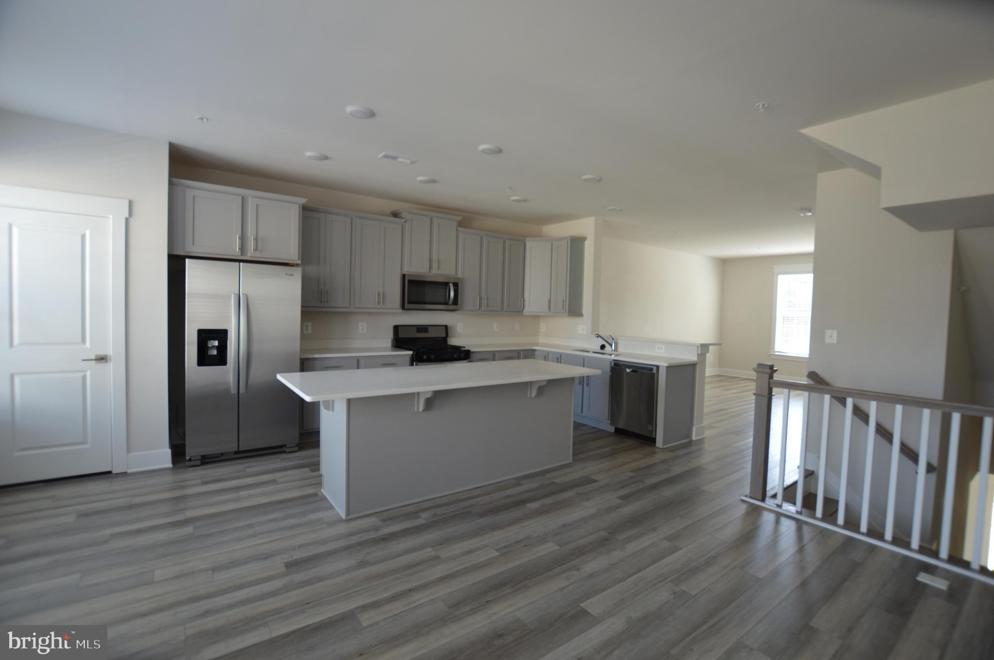 MACALLAN CROSSING - Residential Lease