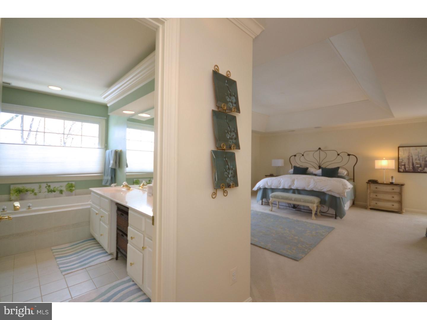 LAKESIDE - Residential