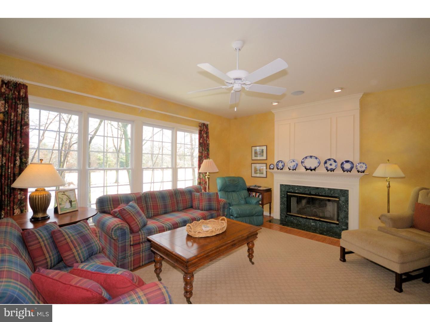 LAKESIDE - Residential