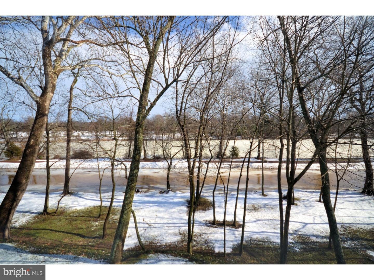 LAKESIDE - Residential