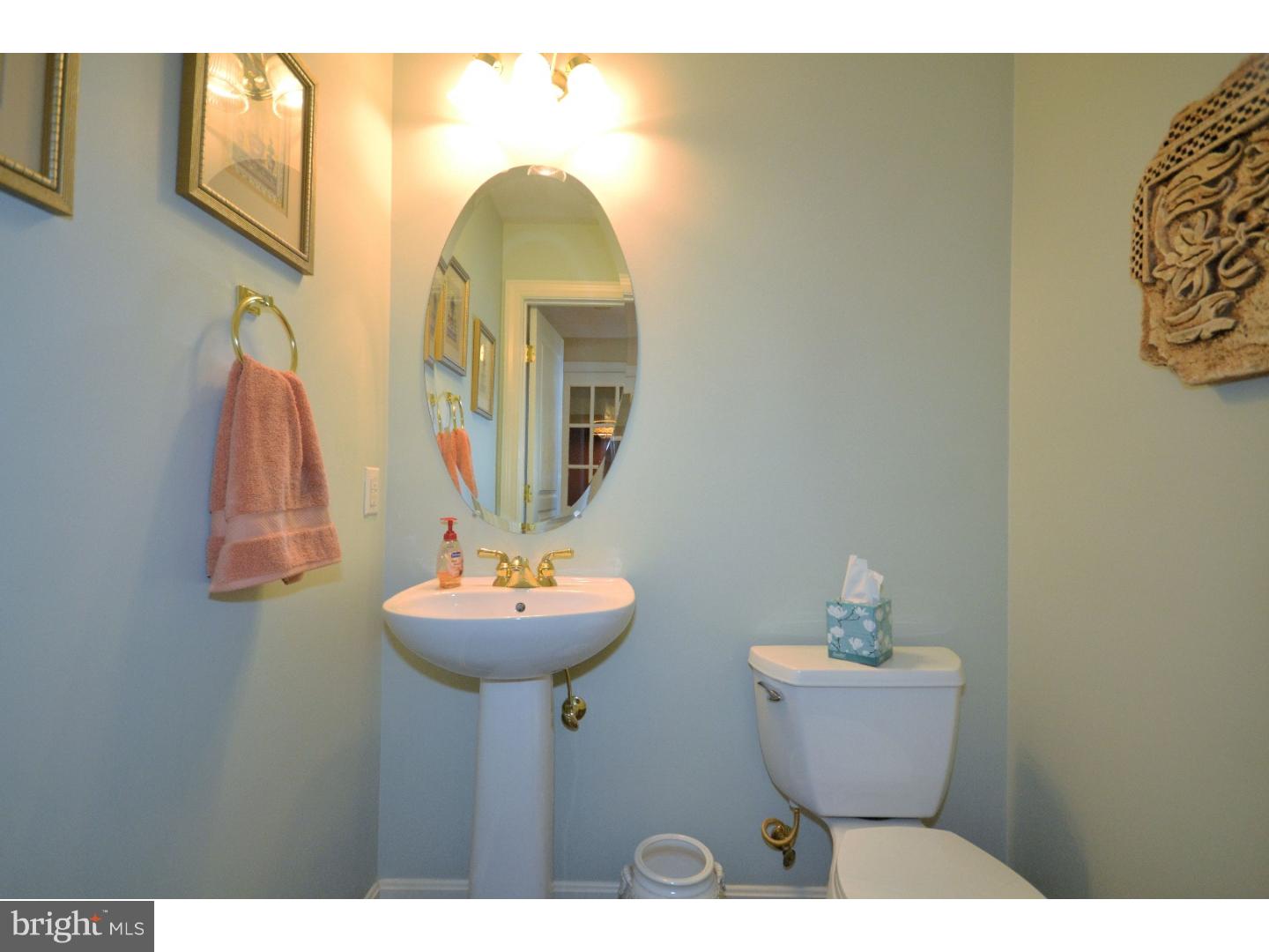 LAKESIDE - Residential