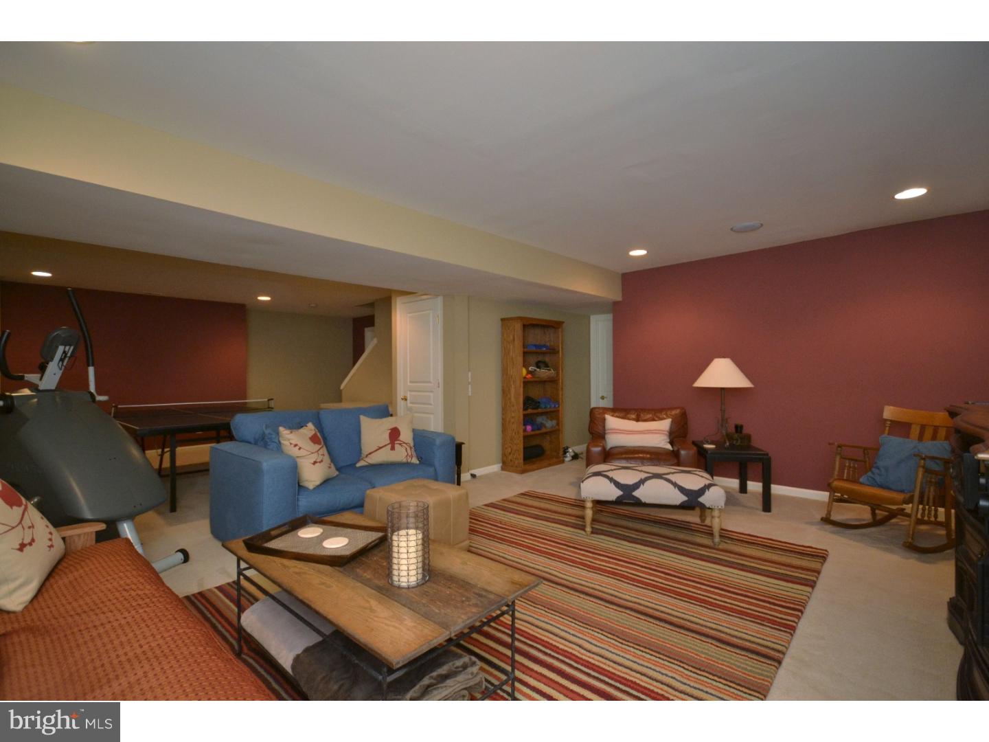 LAKESIDE - Residential