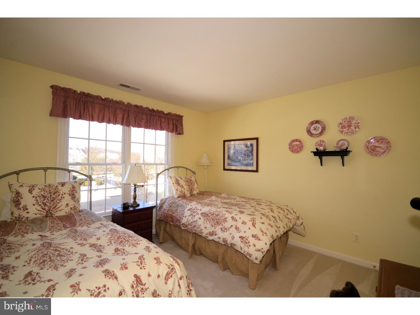 LAKESIDE - Residential