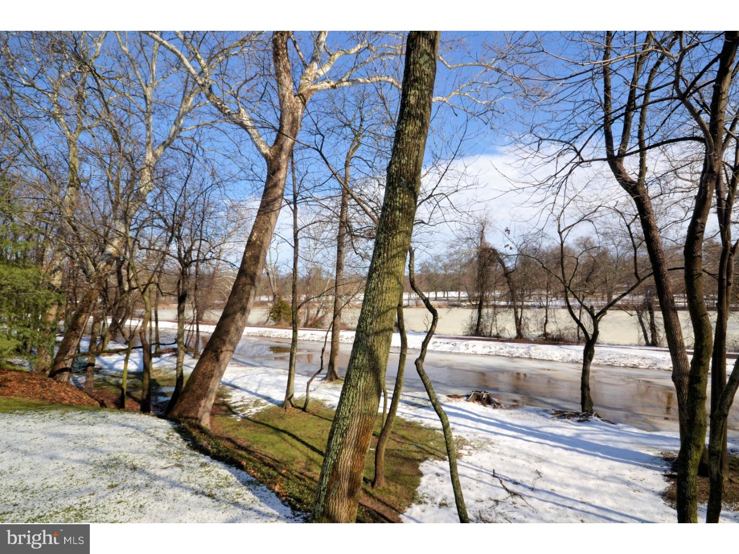 LAKESIDE - Residential