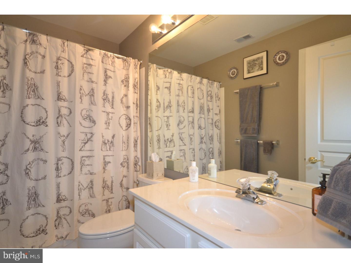 LAKESIDE - Residential