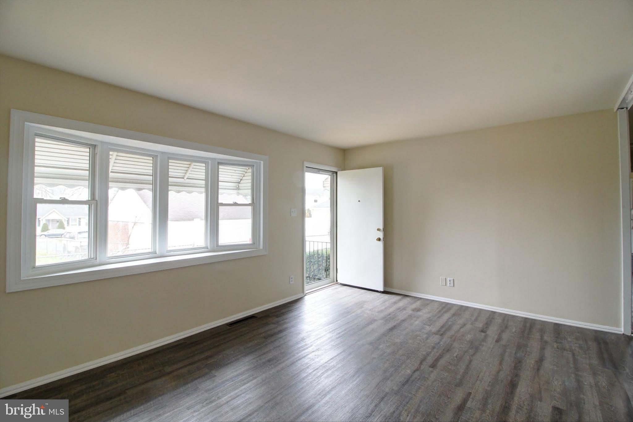 219 THOMAS AVENUE