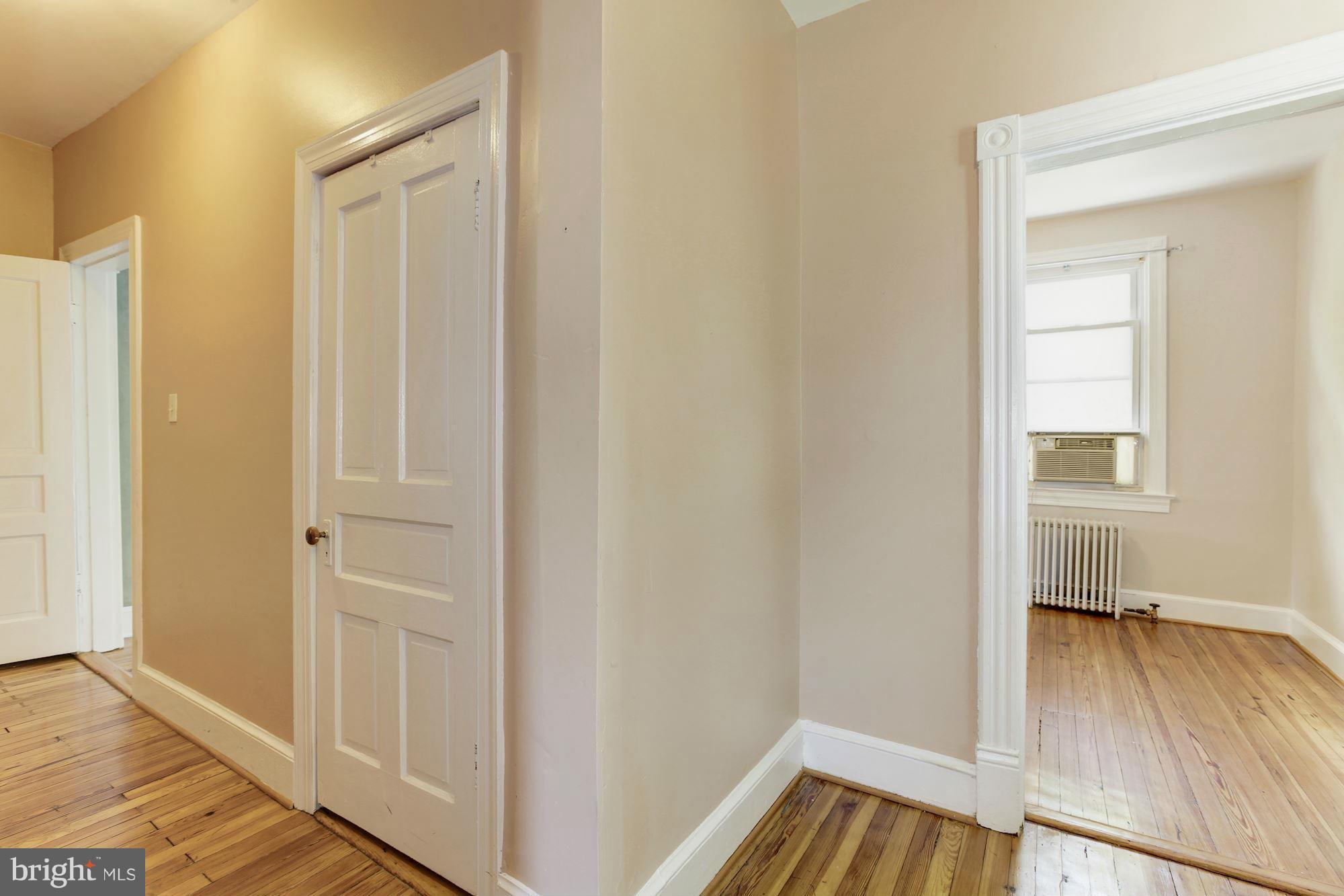 MT RAINIER- ROGERS 1ST A - Residential