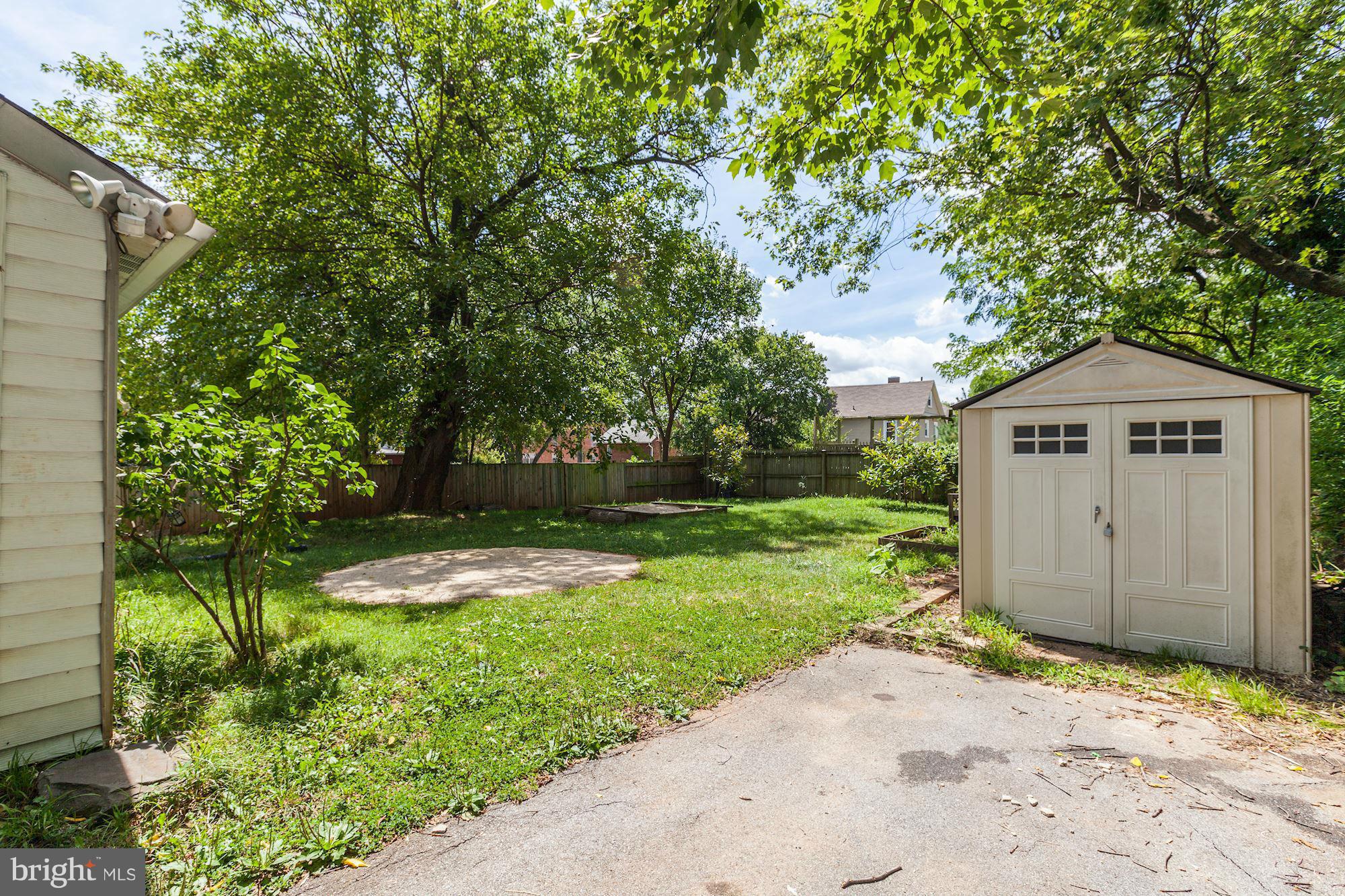 MT RAINIER- ROGERS 1ST A - Residential