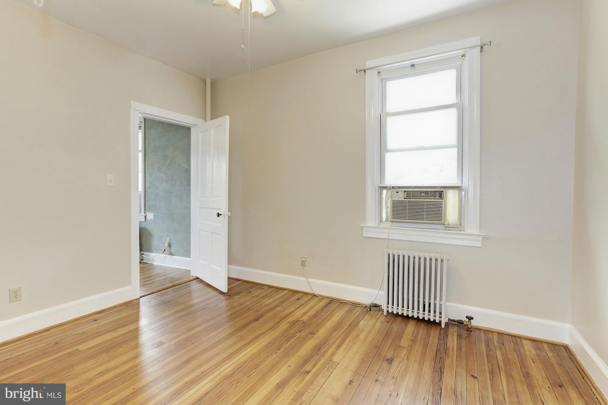 MT RAINIER- ROGERS 1ST A - Residential