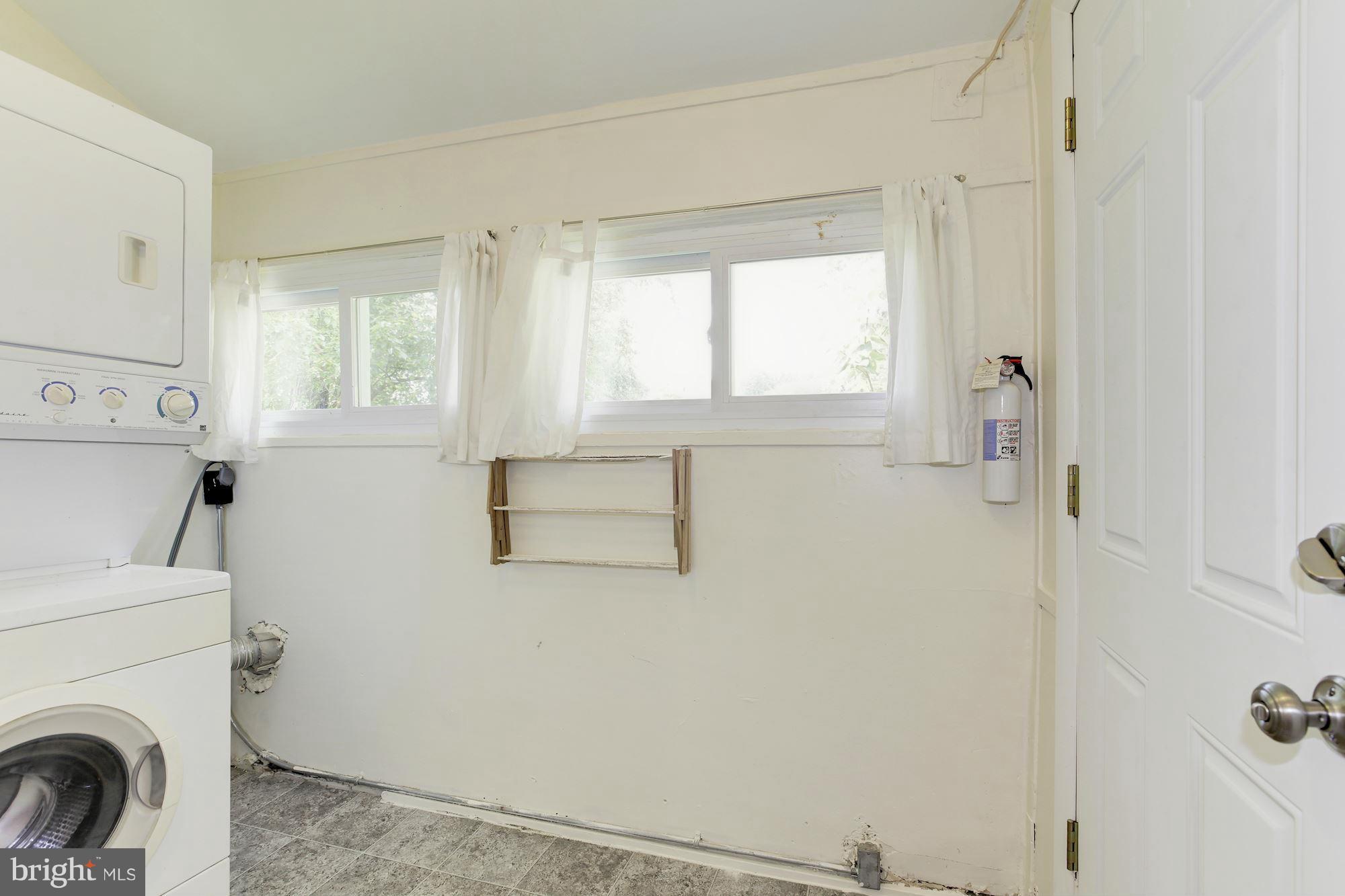 MT RAINIER- ROGERS 1ST A - Residential