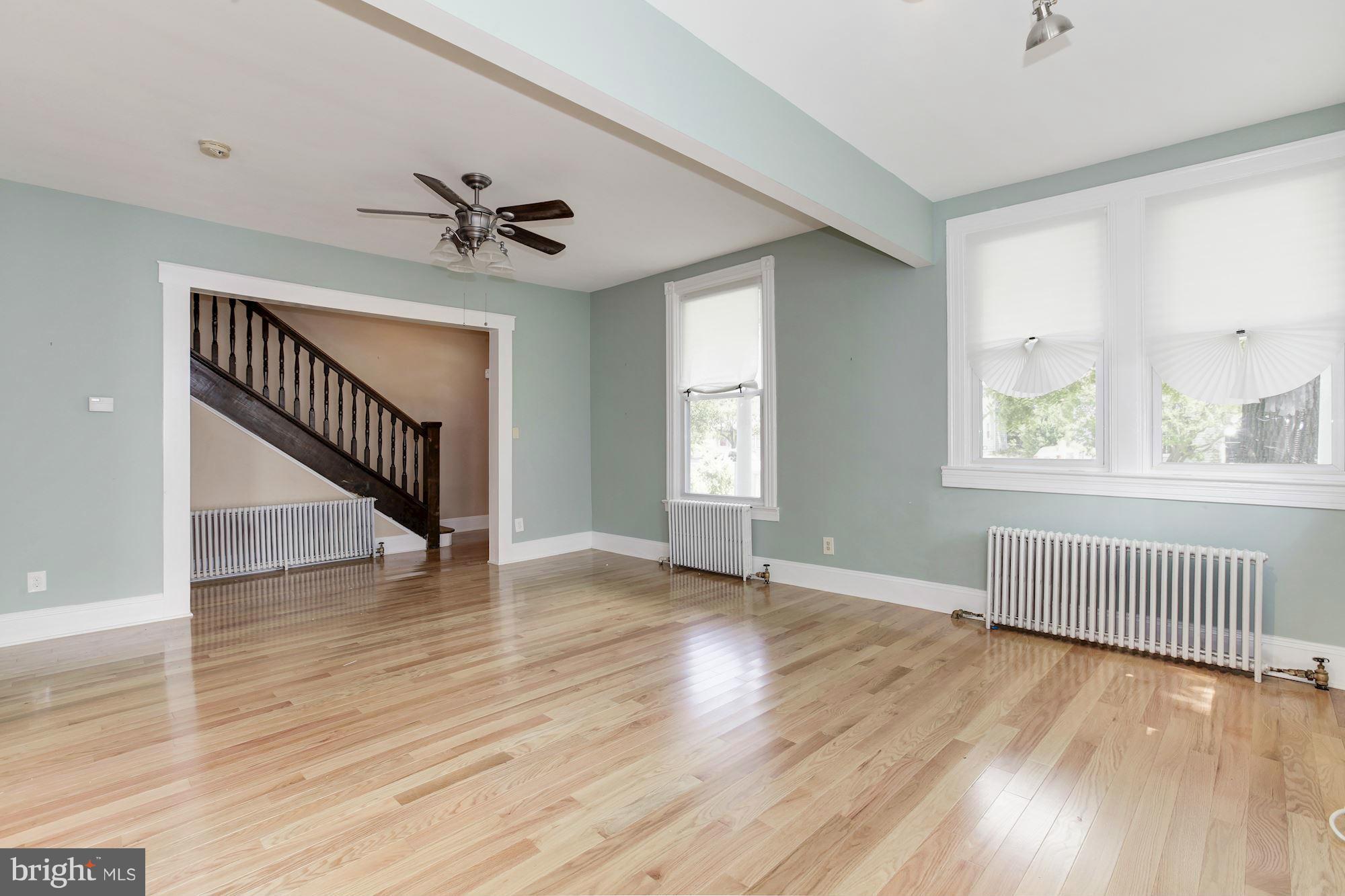 MT RAINIER- ROGERS 1ST A - Residential