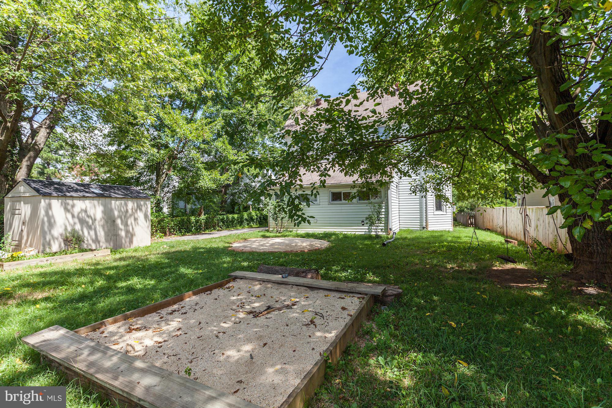 MT RAINIER- ROGERS 1ST A - Residential