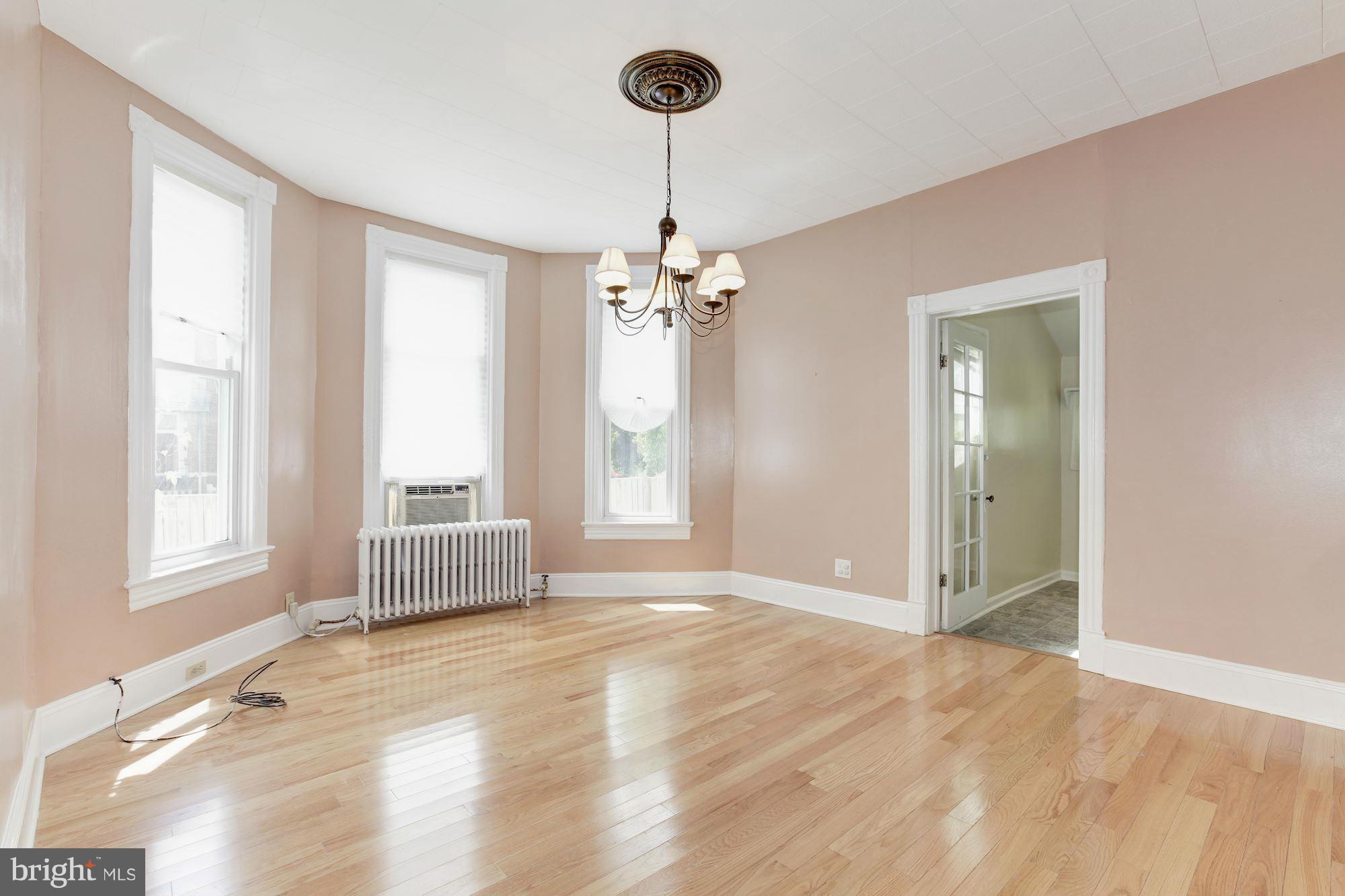 MT RAINIER- ROGERS 1ST A - Residential