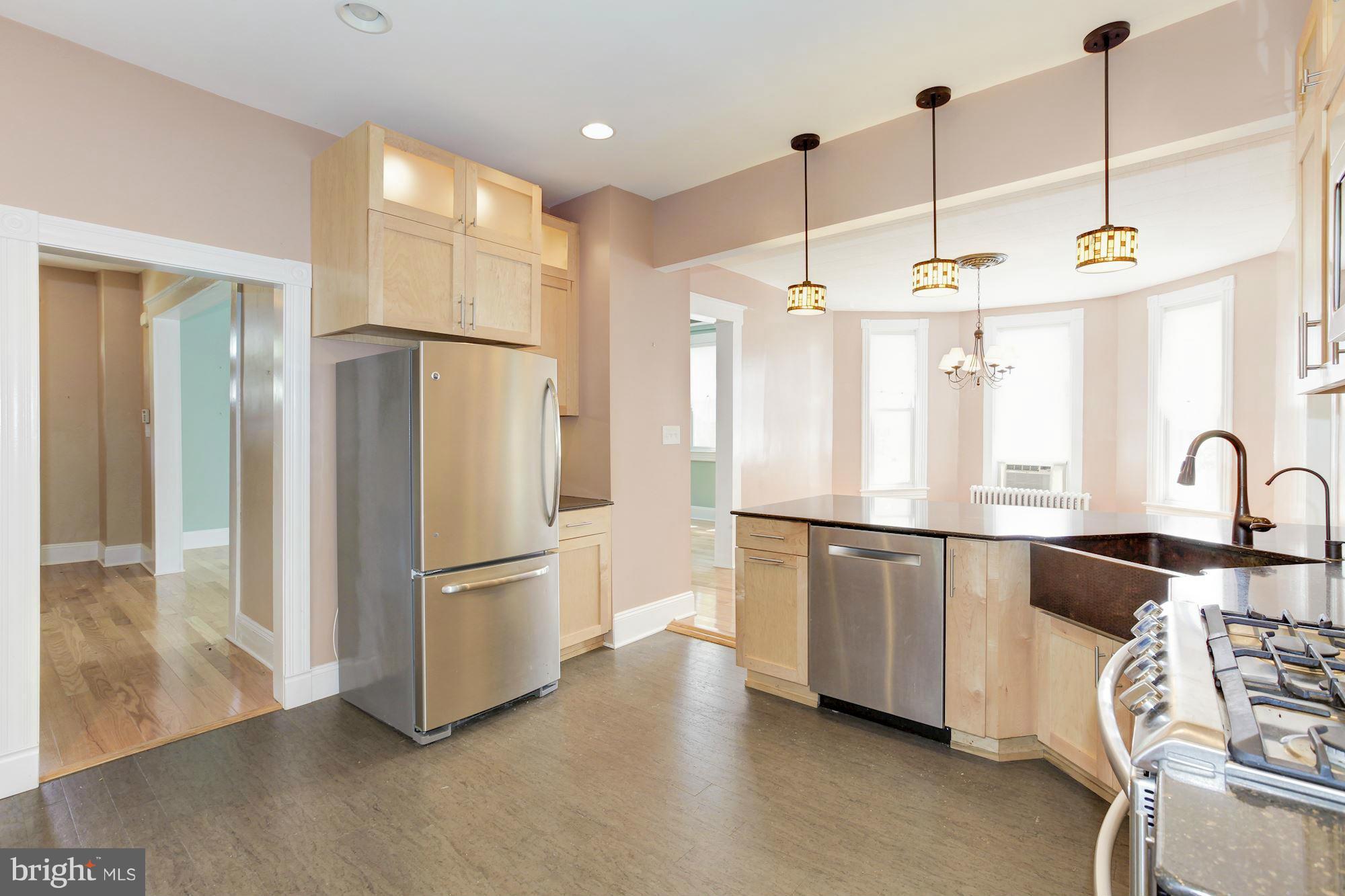 MT RAINIER- ROGERS 1ST A - Residential