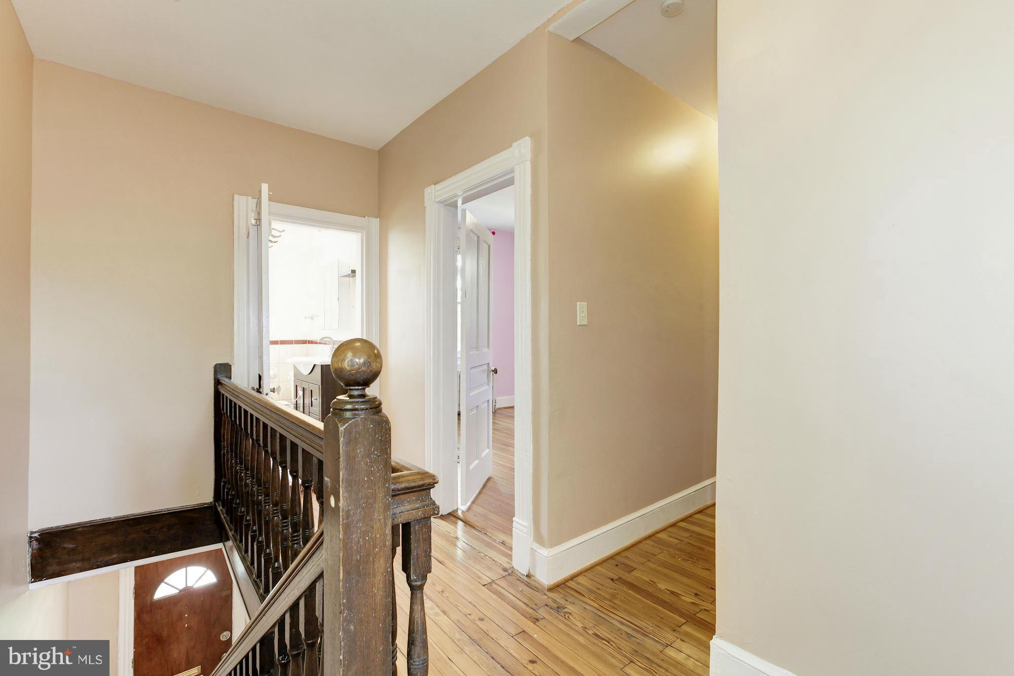 MT RAINIER- ROGERS 1ST A - Residential