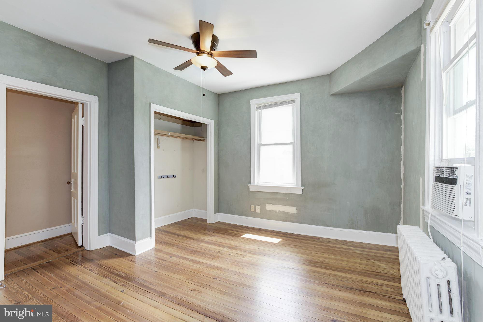 MT RAINIER- ROGERS 1ST A - Residential