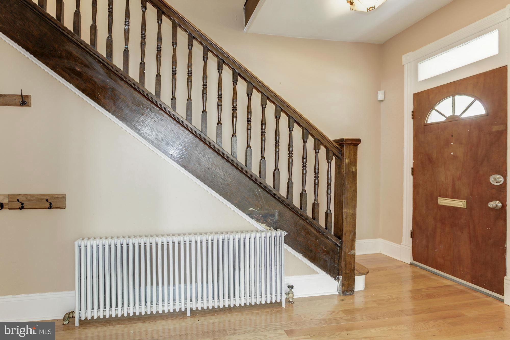 MT RAINIER- ROGERS 1ST A - Residential