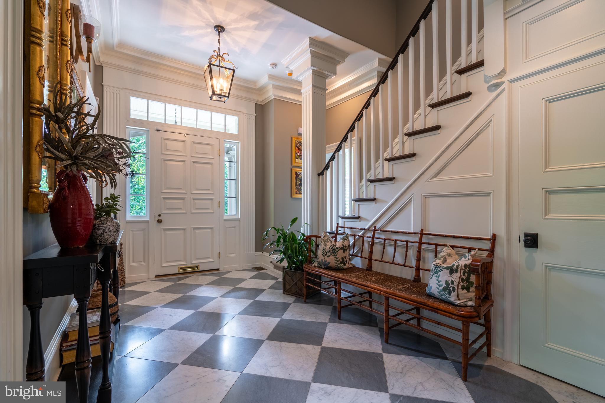 CHESTNUT HILL - Residential