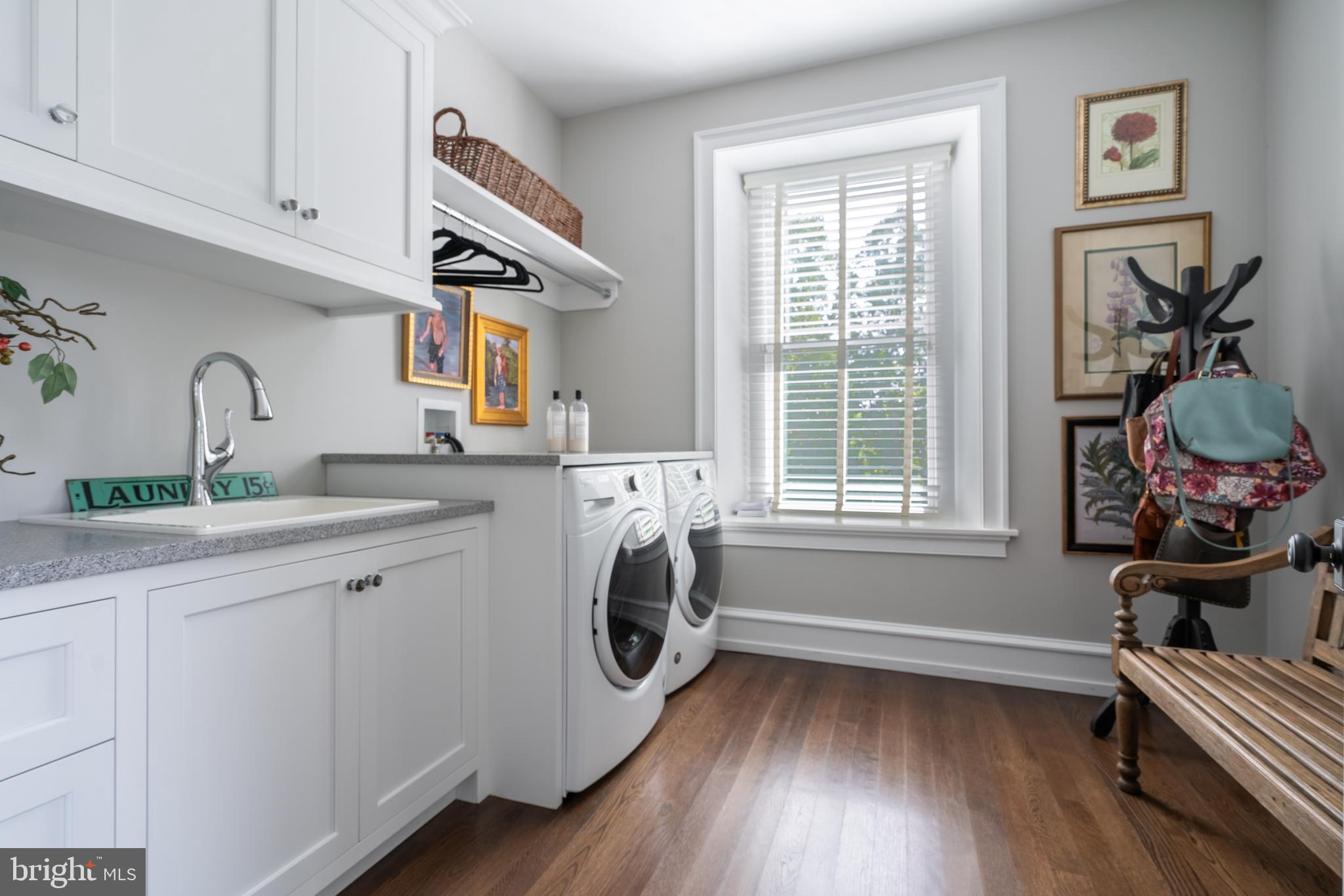 CHESTNUT HILL - Residential