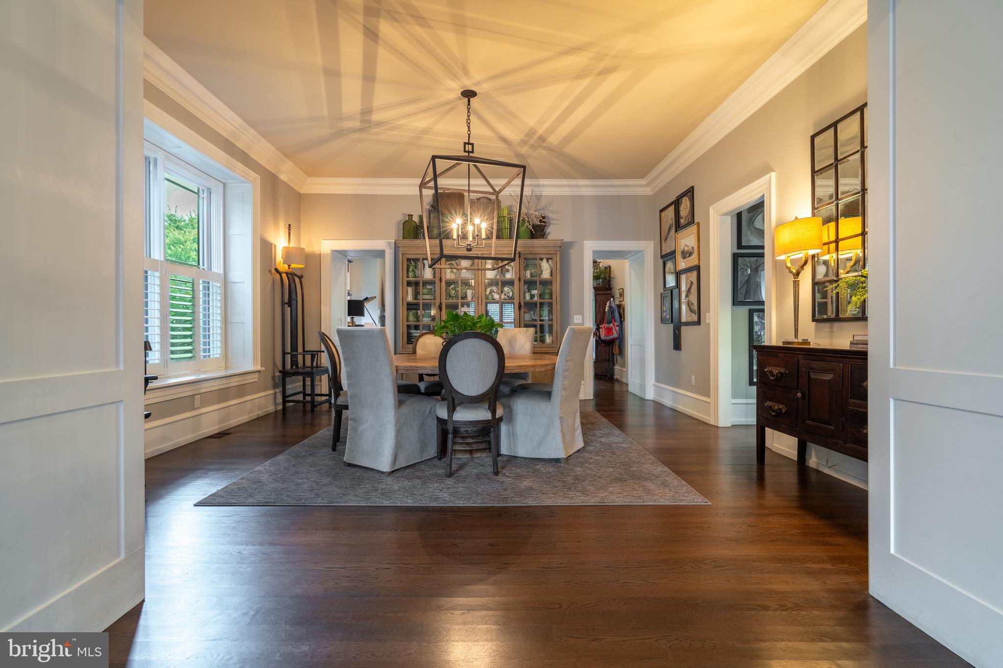 CHESTNUT HILL - Residential