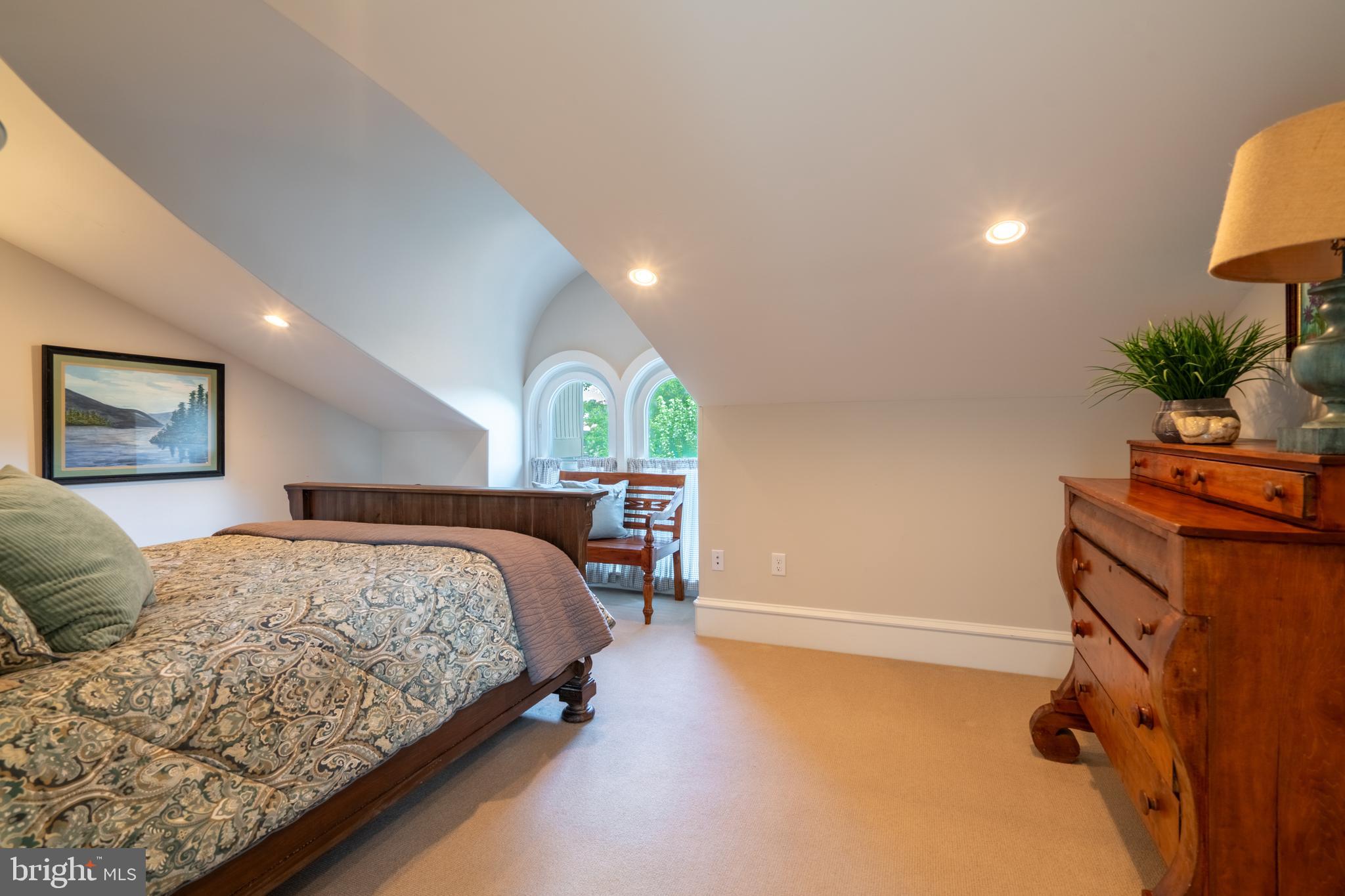 CHESTNUT HILL - Residential