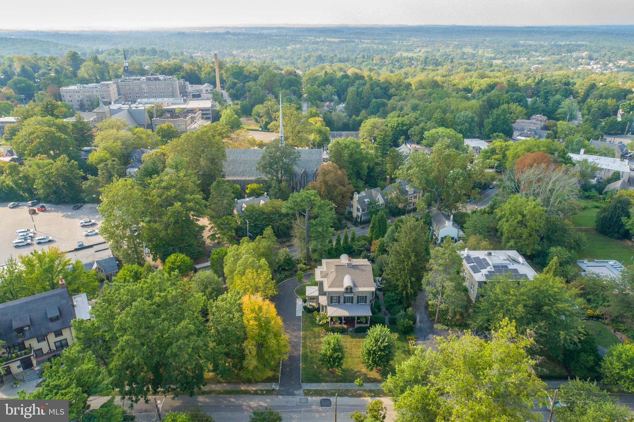 CHESTNUT HILL - Residential