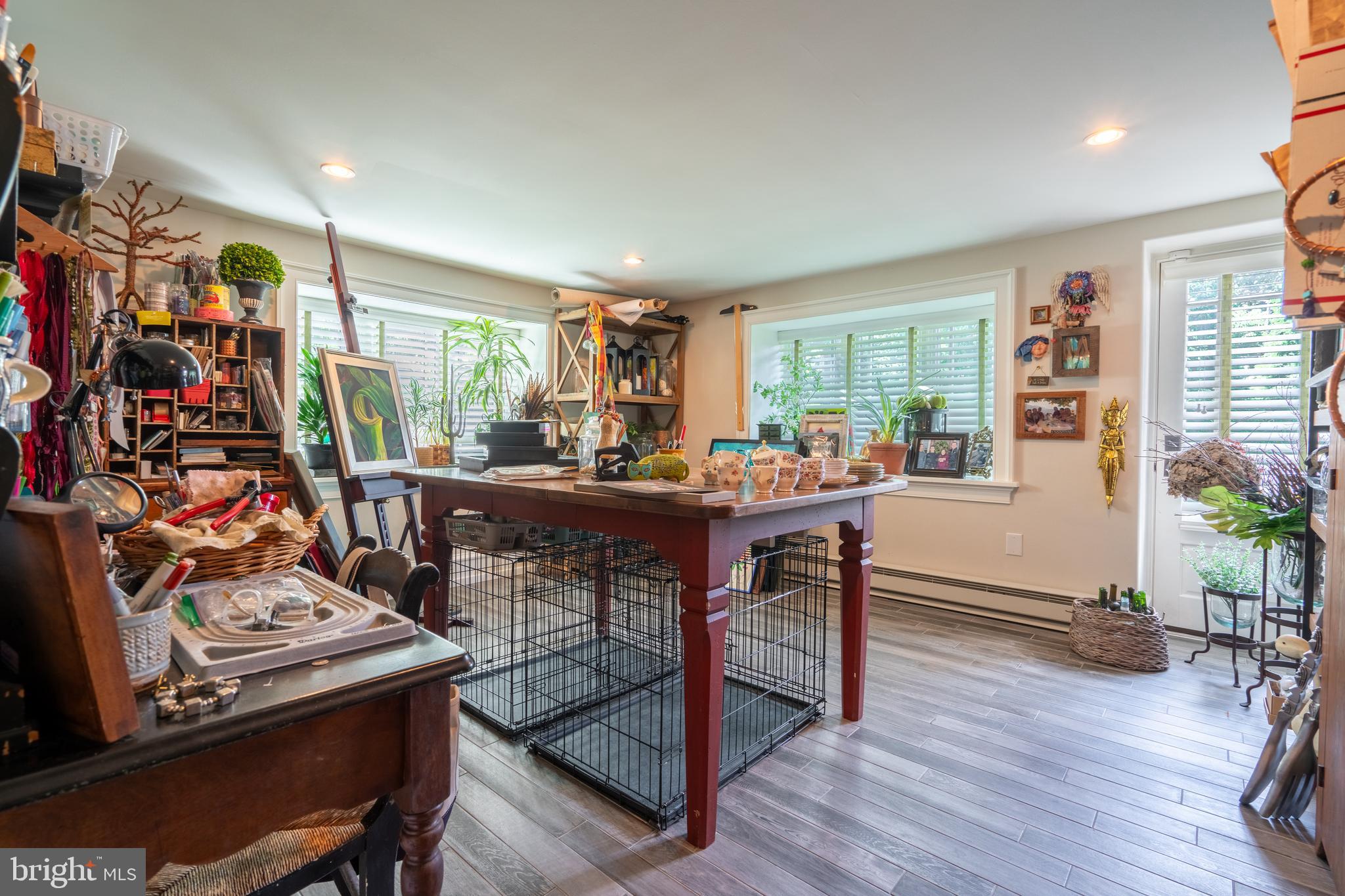 CHESTNUT HILL - Residential