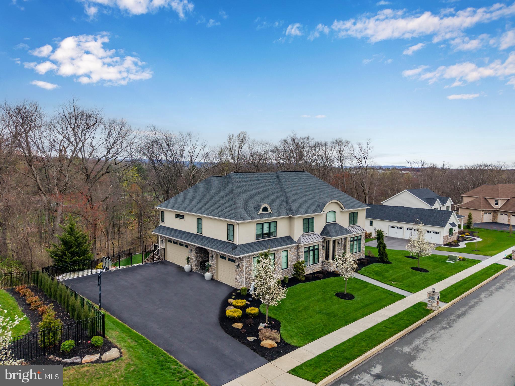 DEAVEN WOODS - Residential