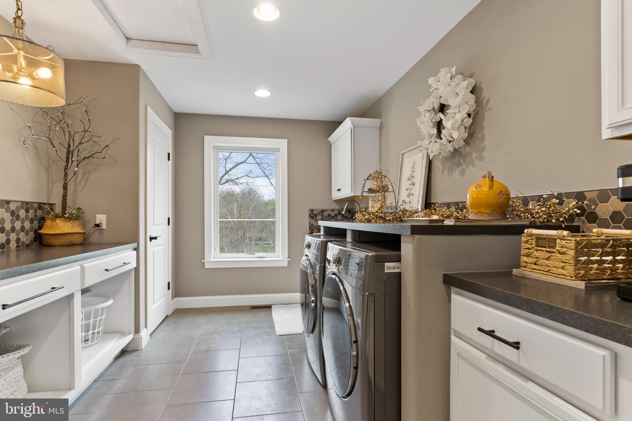 DEAVEN WOODS - Residential