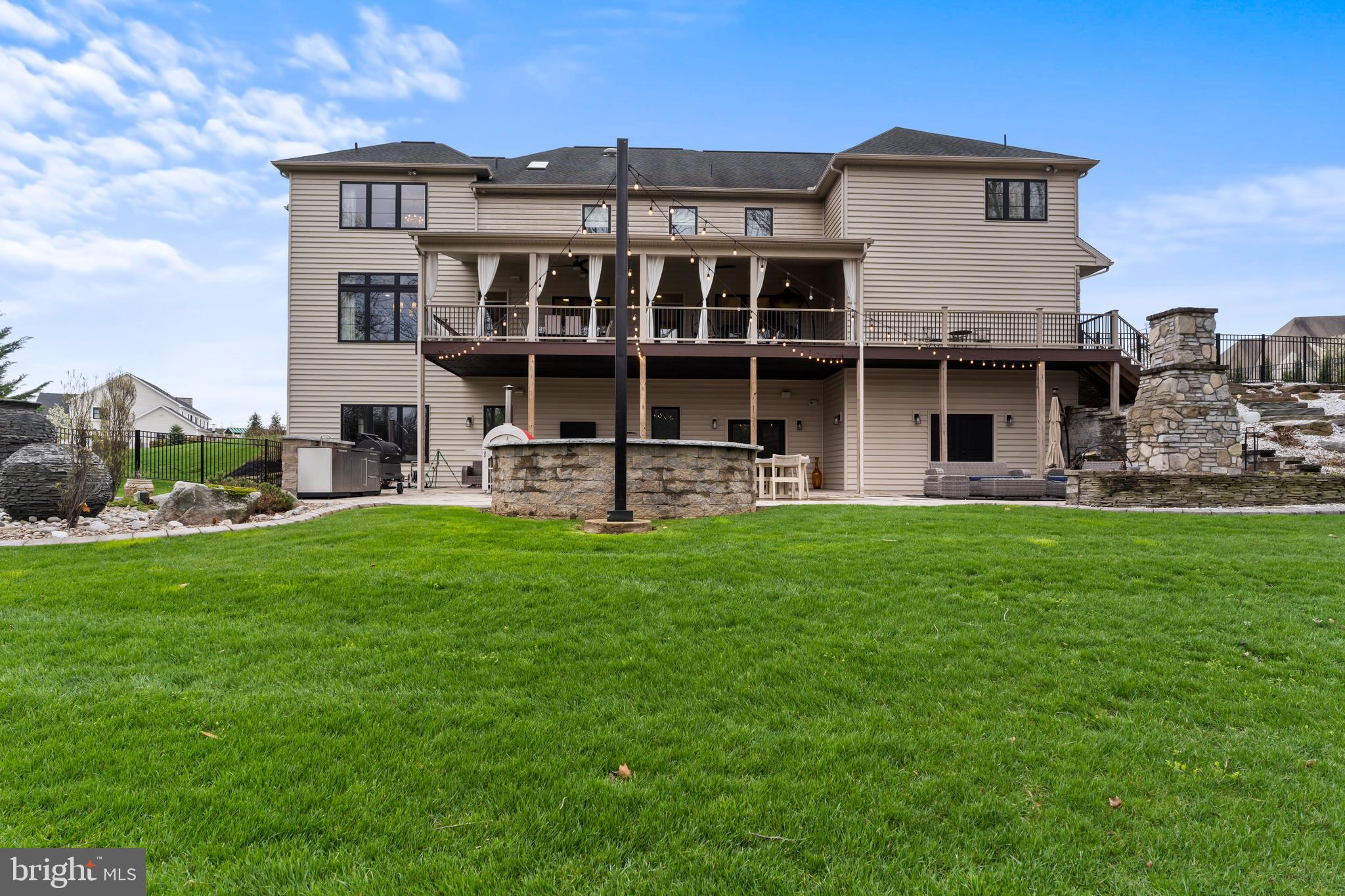 DEAVEN WOODS - Residential