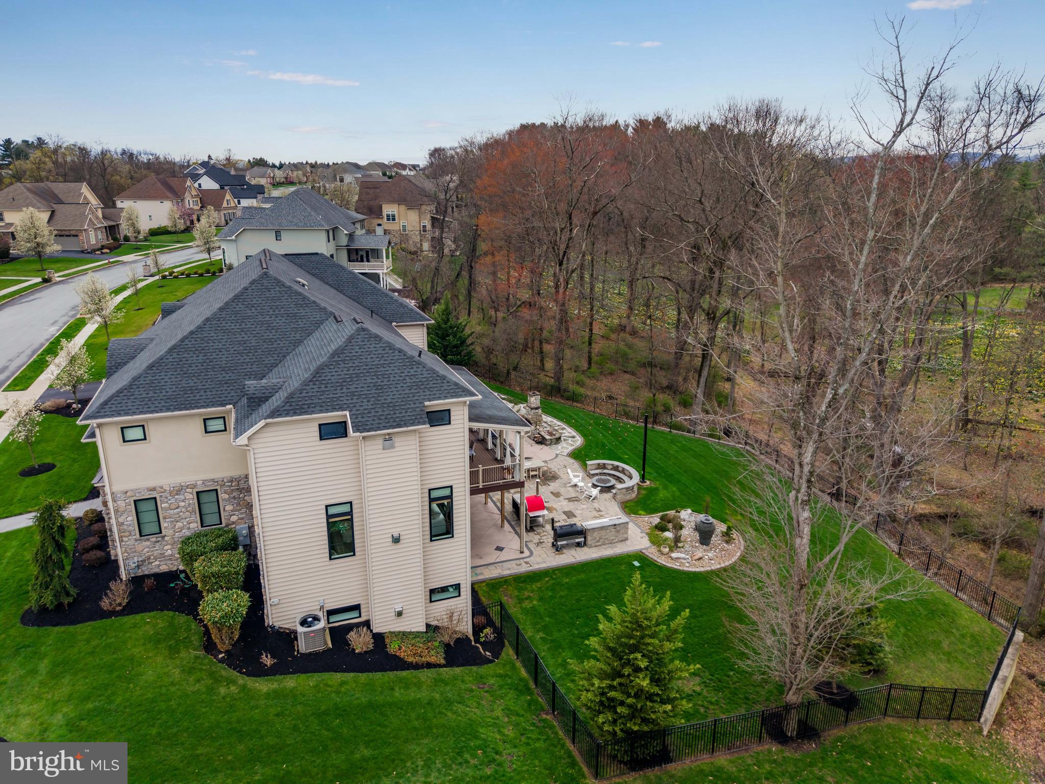 DEAVEN WOODS - Residential