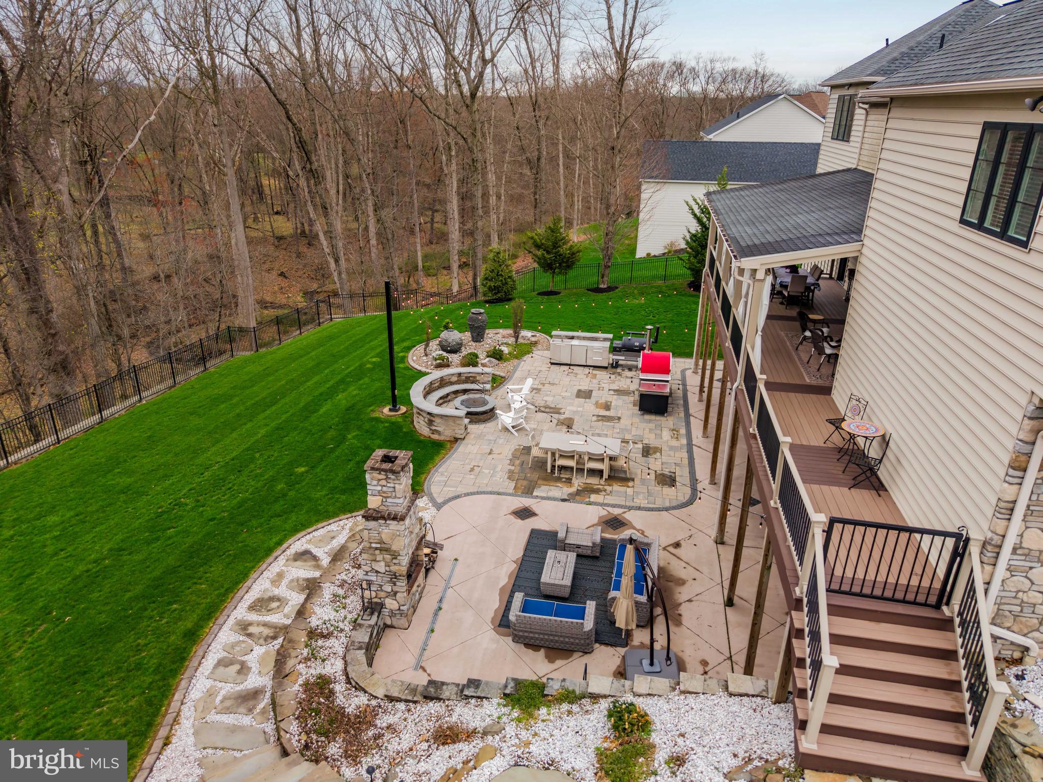 DEAVEN WOODS - Residential