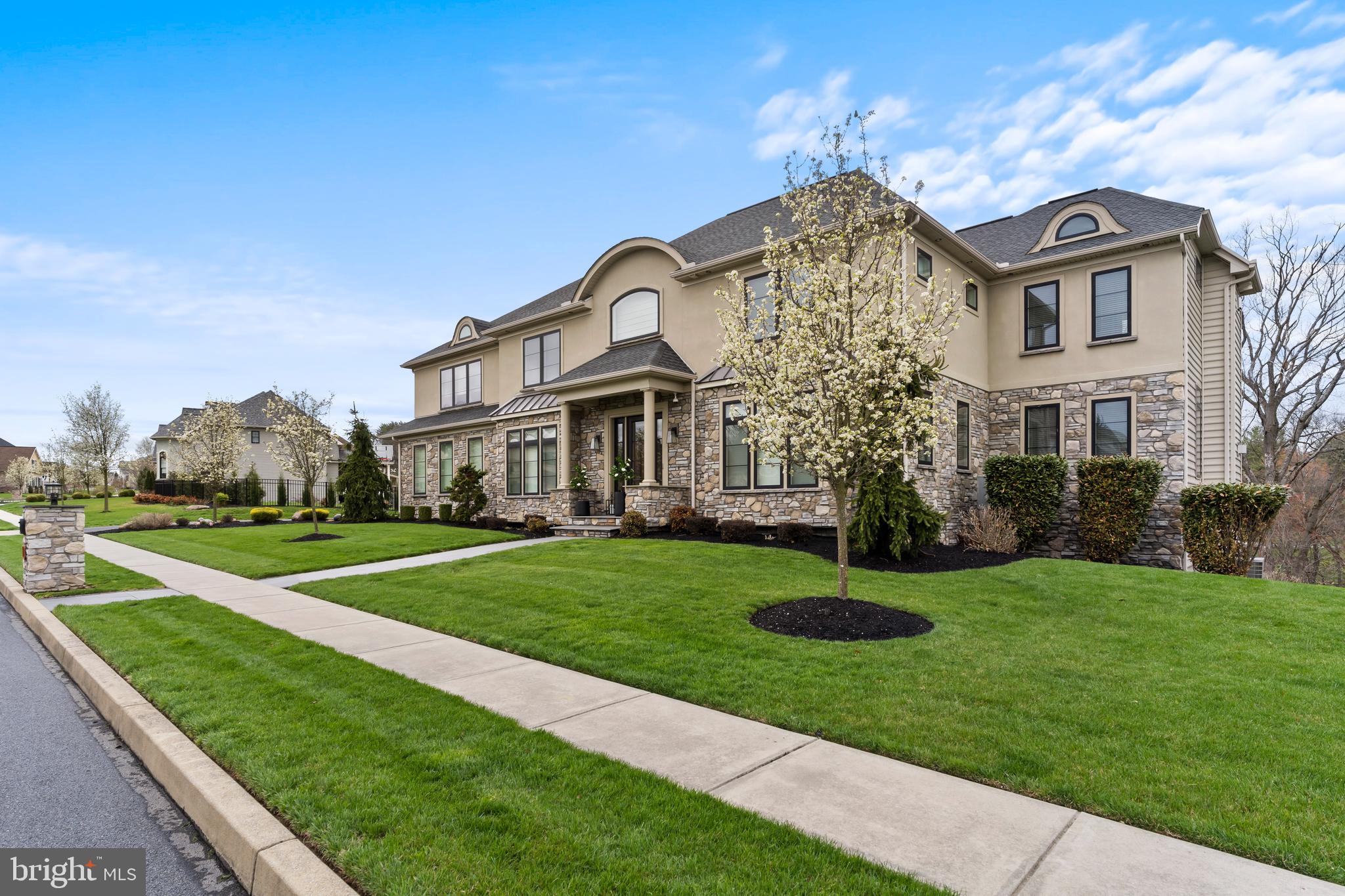 DEAVEN WOODS - Residential