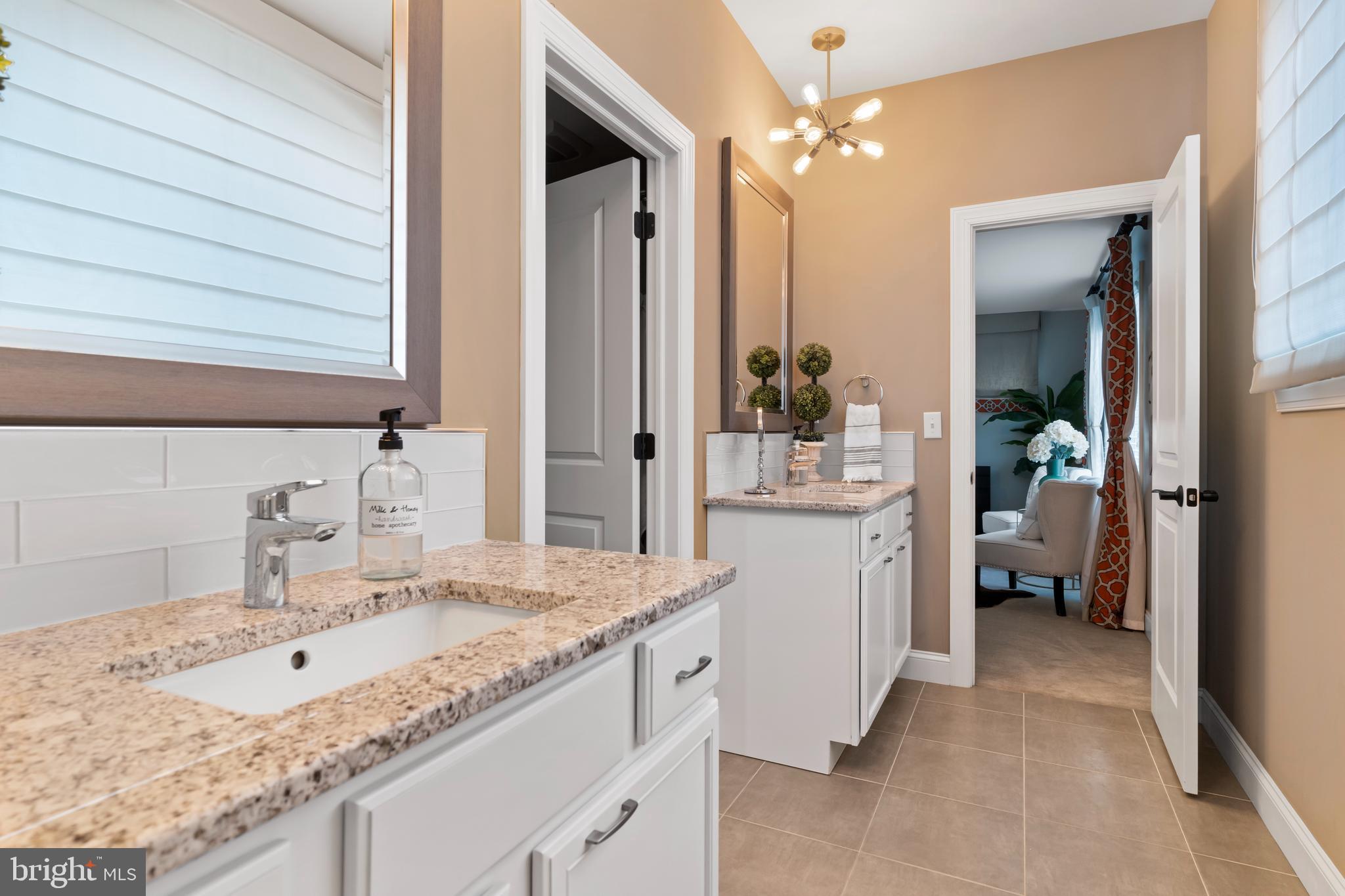 DEAVEN WOODS - Residential